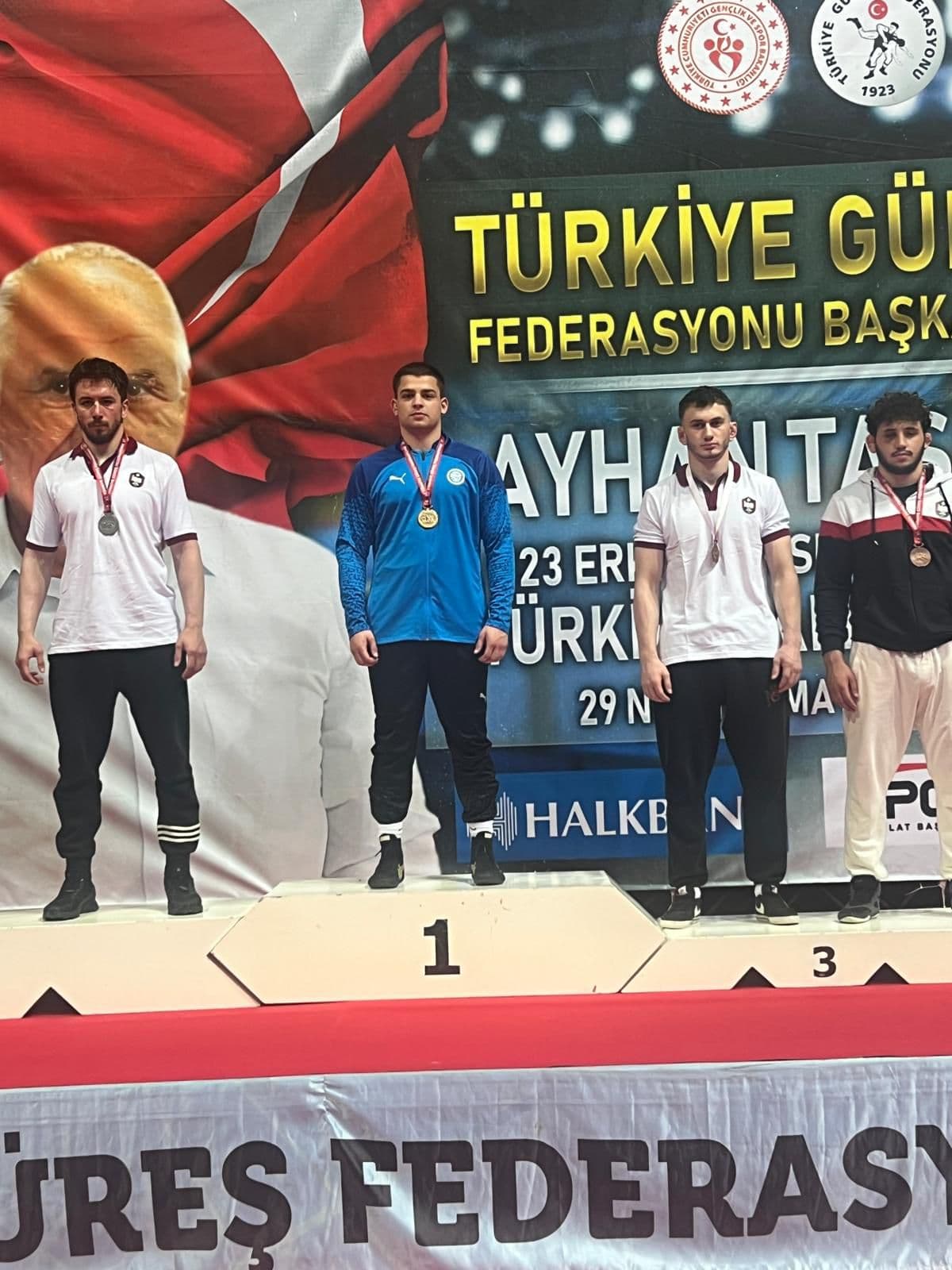 TOGÜ'lü öğrenciler güreşte Türkiye şampiyonu oldu