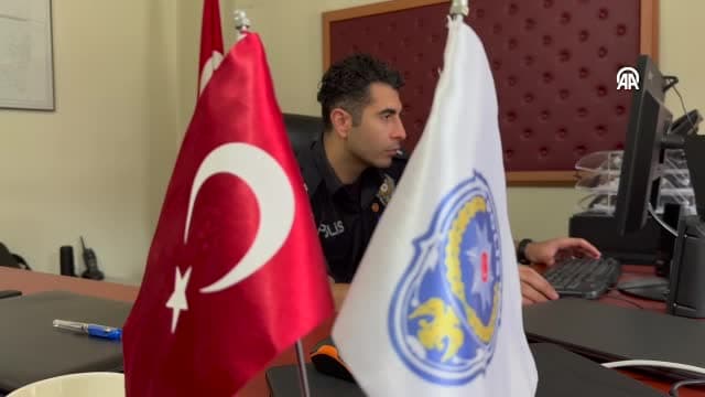 Komiser yardımcısı 1800 nüfuslu ilçede açtığı spor kursuyla gençlere umut oldu