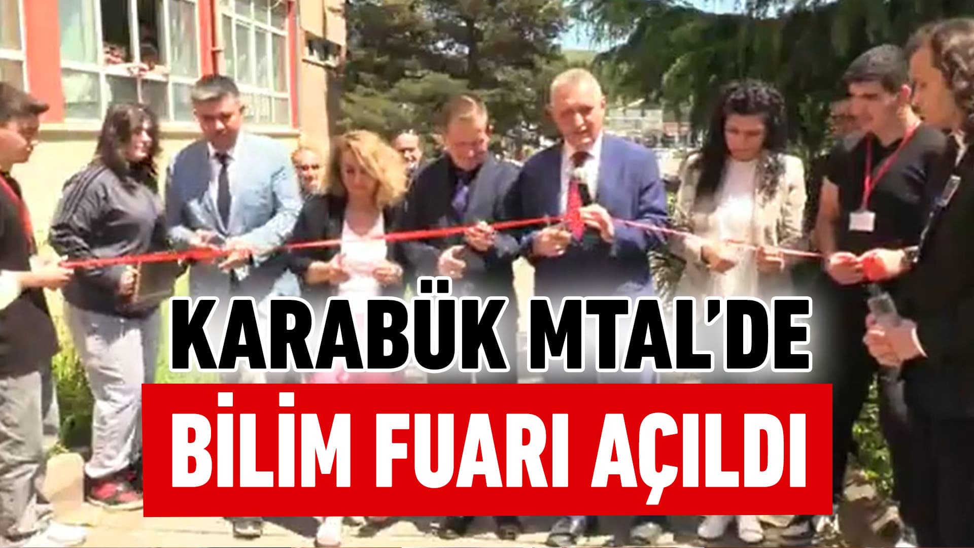 Karabük MTAL'de TÜBİTAK 4006 Fuarı Açıldı