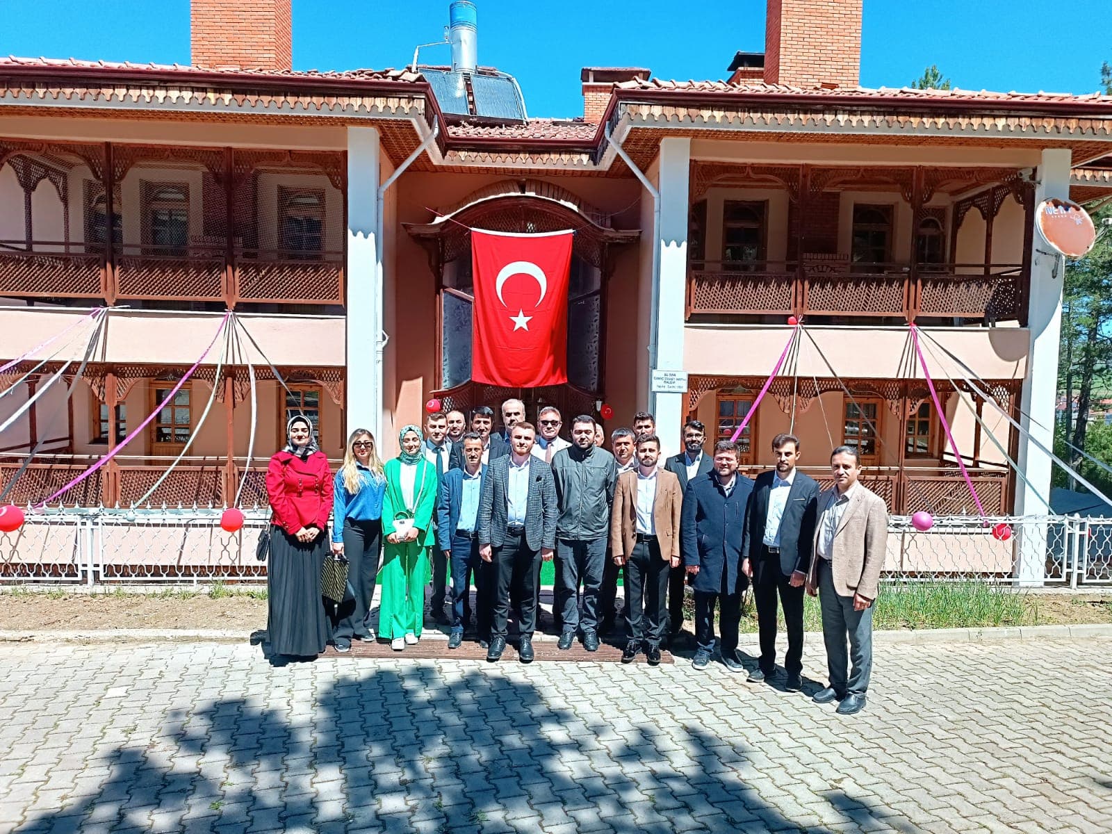 İhsangazi'de gençlik merkezi açıldı