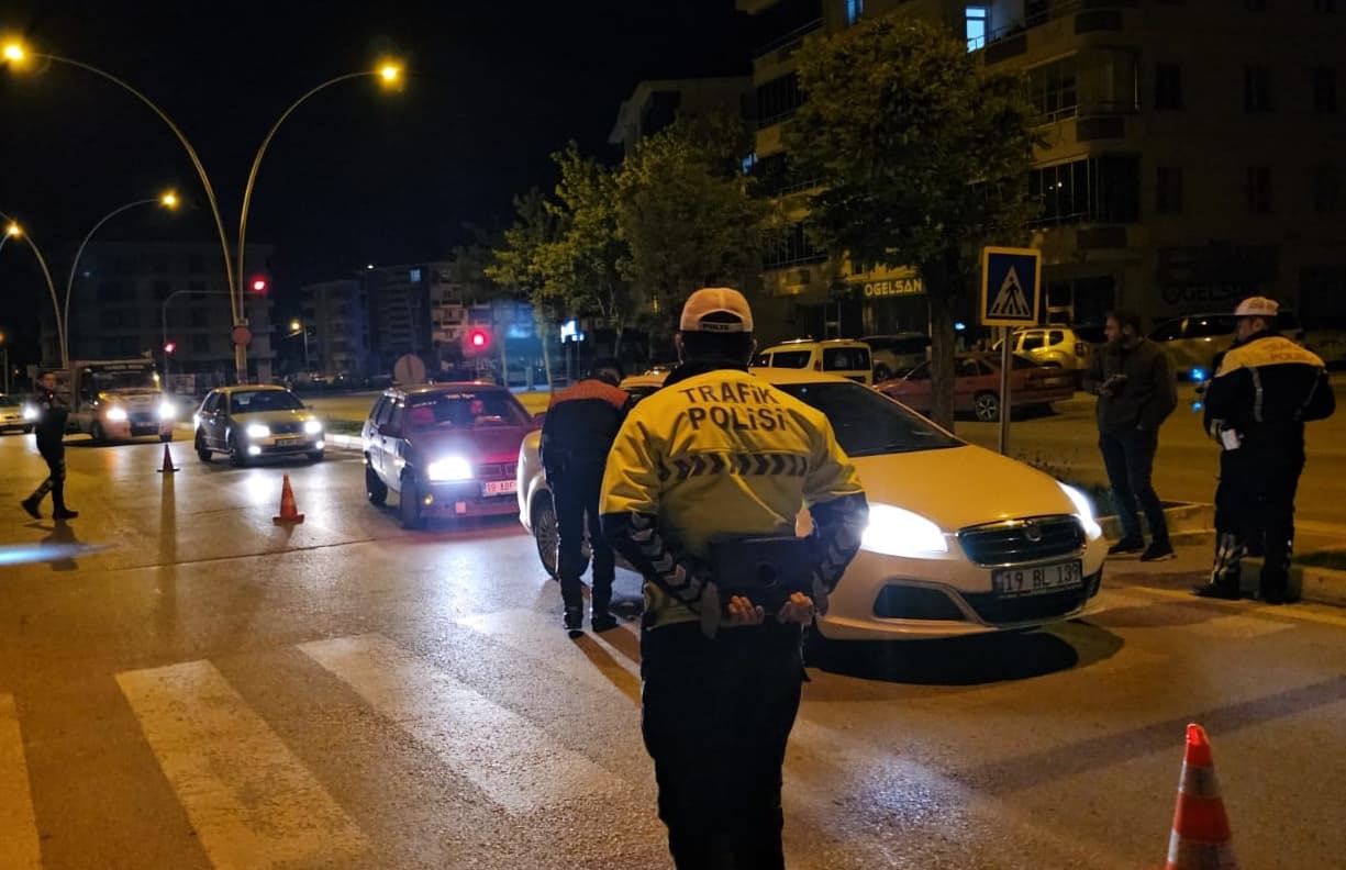 Çorum'da asayiş uygulamasında hakkında hapis cezası bulunan 5 kişi yakalandı