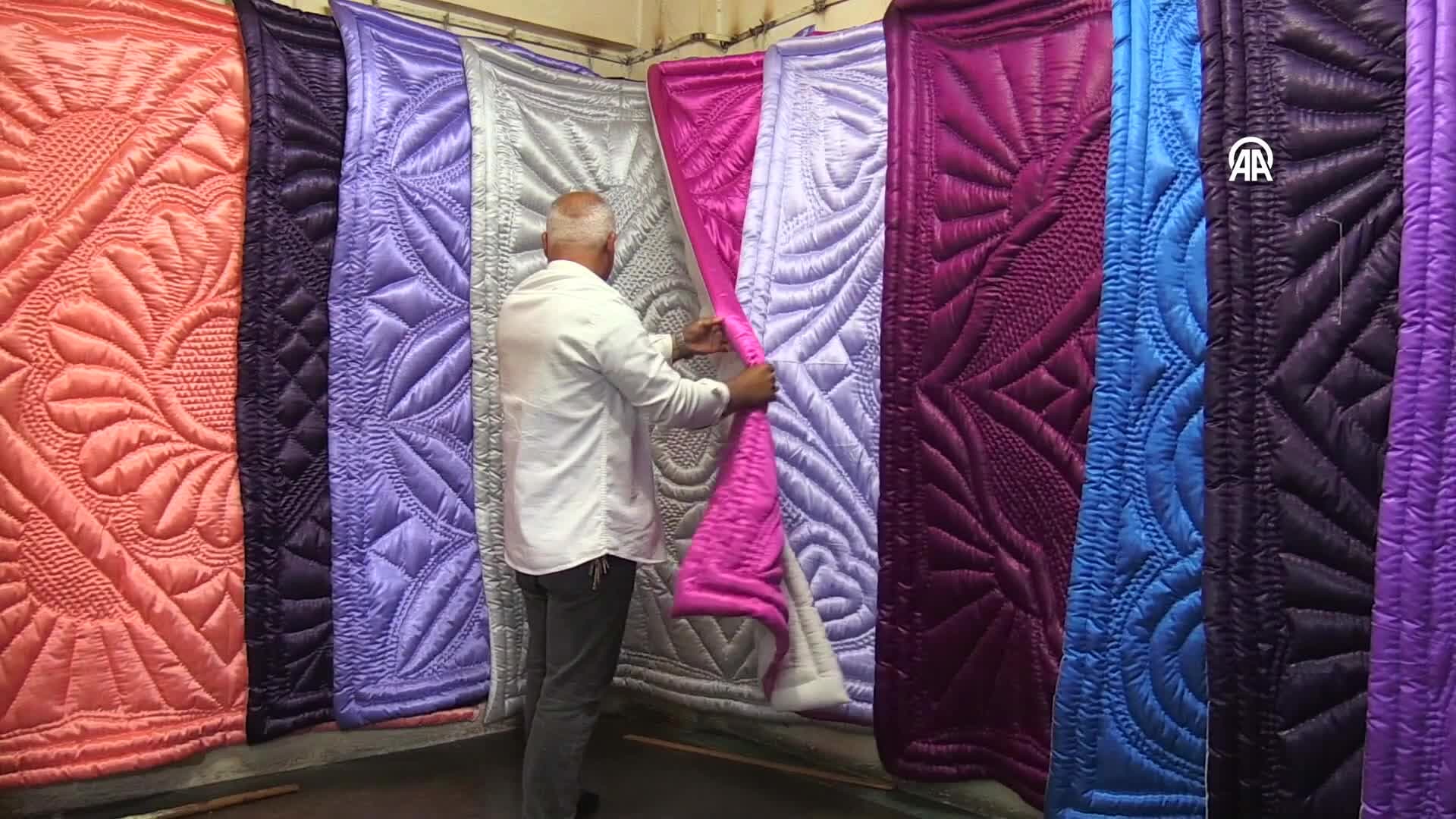 Kilis'in ilmek ilmek işlenen yorganı Avrupa'nın duvarlarını süslüyor