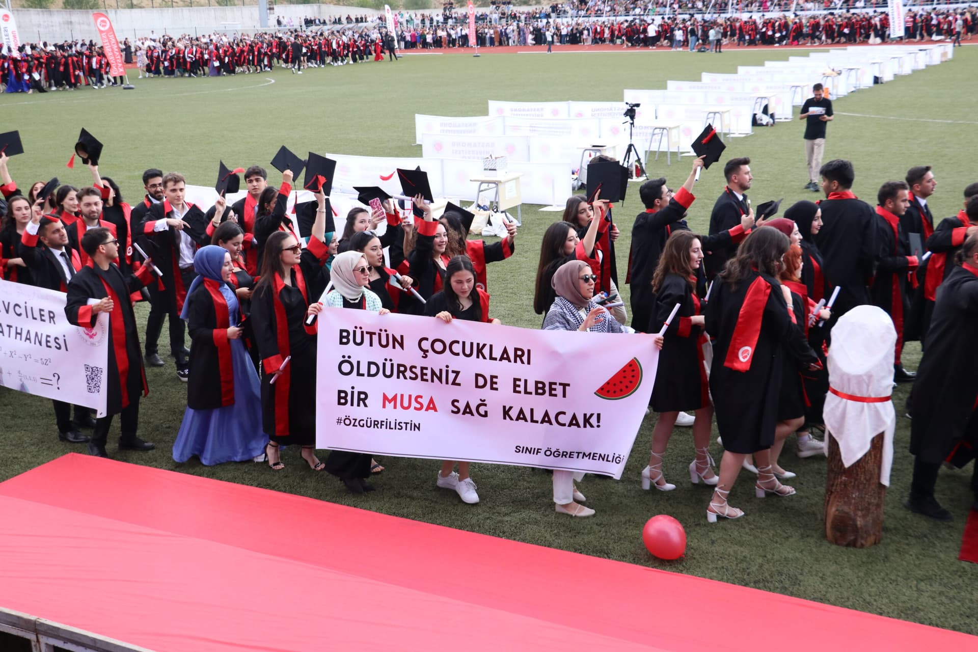 Kastamonu Üniversitesi mezuniyet töreninde Filistin'i unutmadı