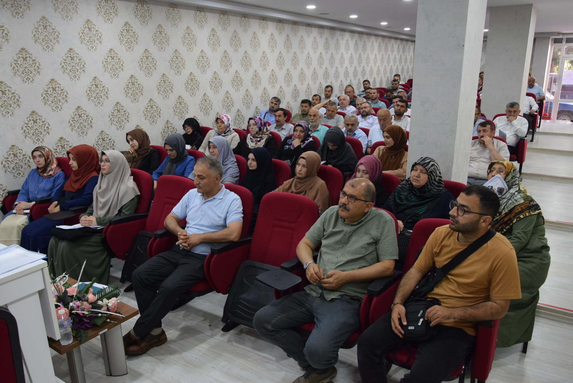 Espiye'de din görevlilerine yönelik hizmet içi eğitim semineri gerçekleştirildi