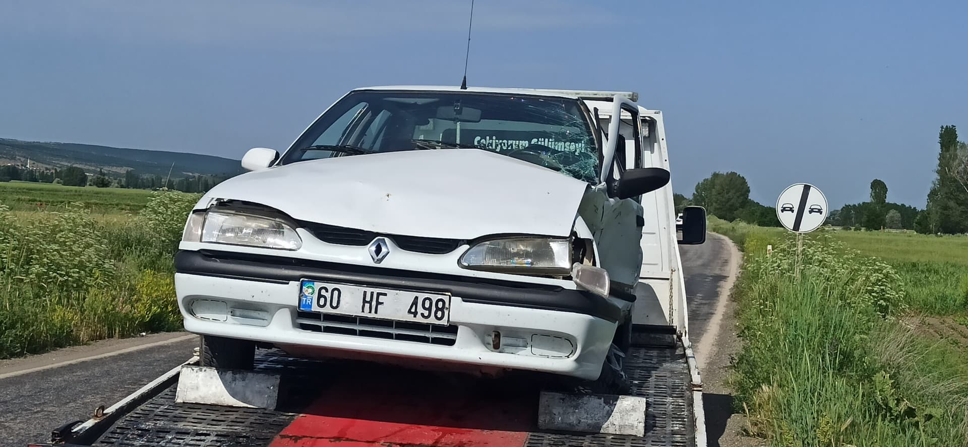 Tokat'ta iki otomobilin çarpıştığı kazada 2 kişi yaralandı