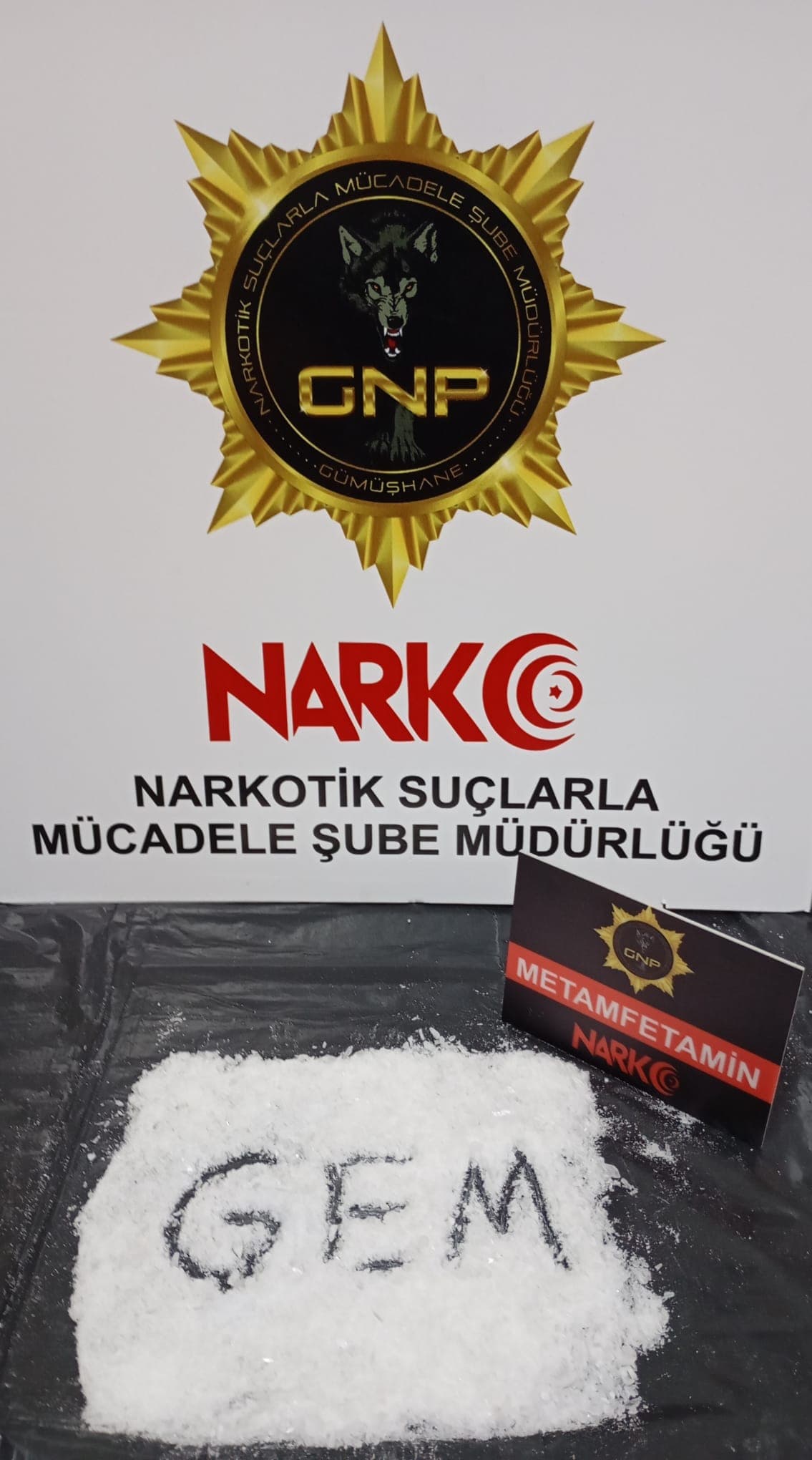 Gümüşhane'de bağırsağında uyuşturucu tespit edilen yabancı uyruklu tutuklandı