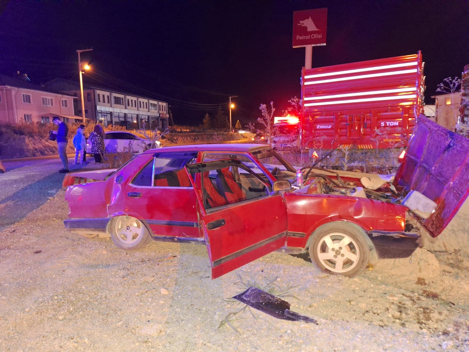 Bolu'da otomobili ile duvara çarpan sürücü hayatını kaybetti