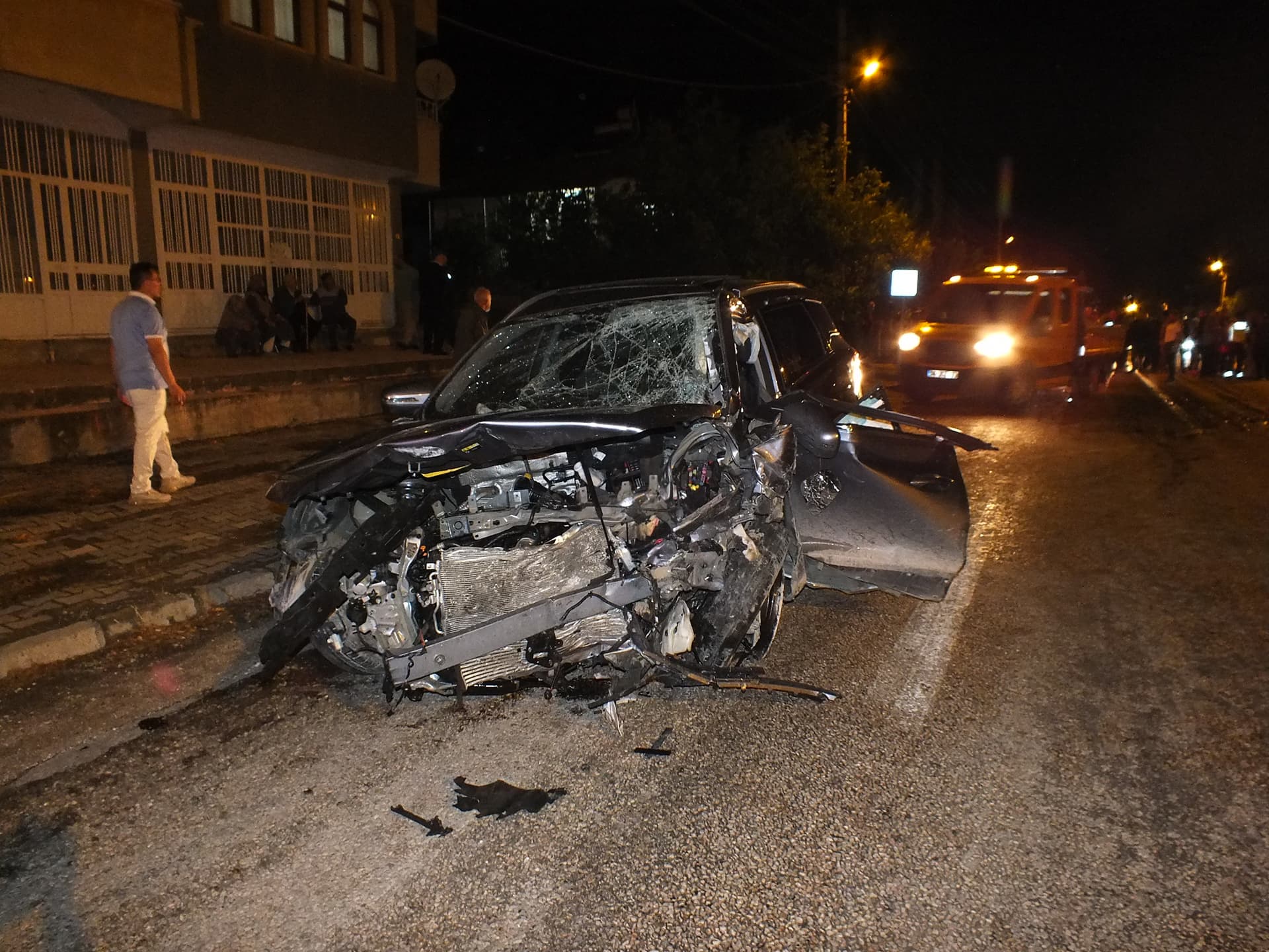 Tokat'ta iki otomobilin çarpıştığı kazada 1 kişi öldü, 1 kişi yaralandı