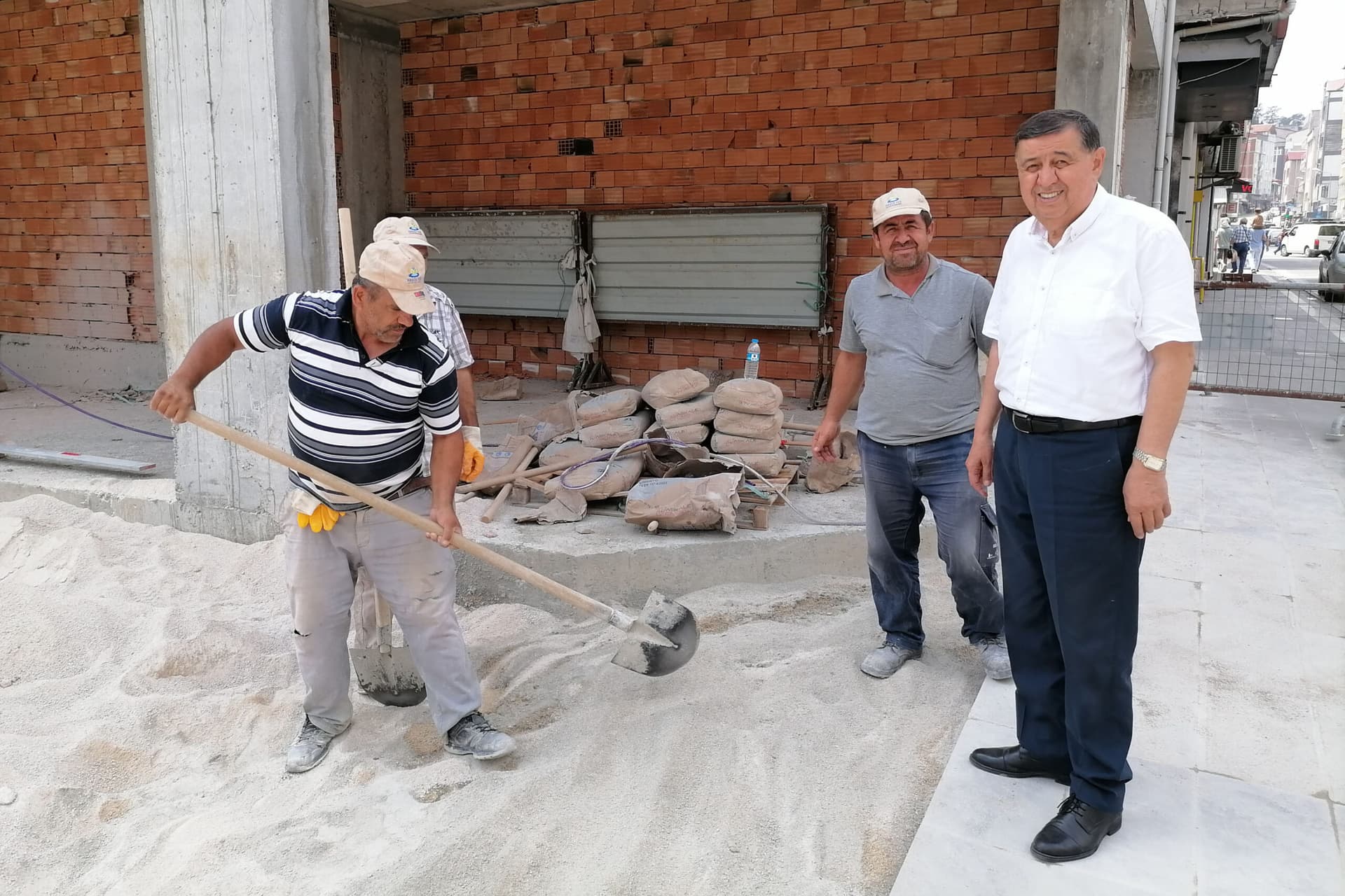 Havza'da yol yapım ve bakım çalışmaları devam ediyor