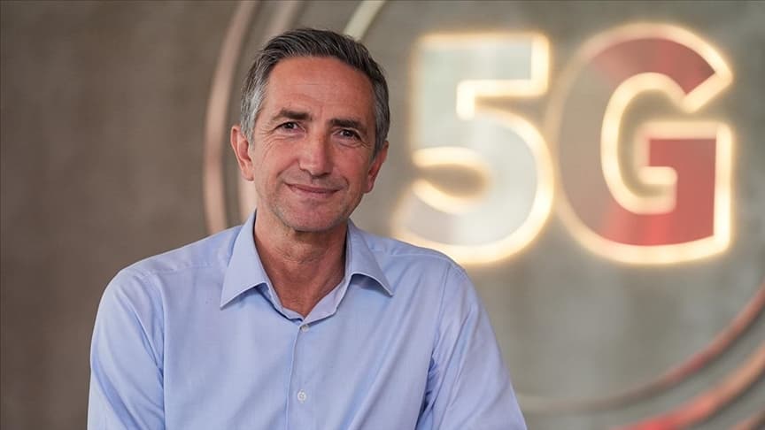Vodafone Türkiye CEO'su Aksoy, 5,5G hizmeti vermeye hazır olduklarını bildirdi