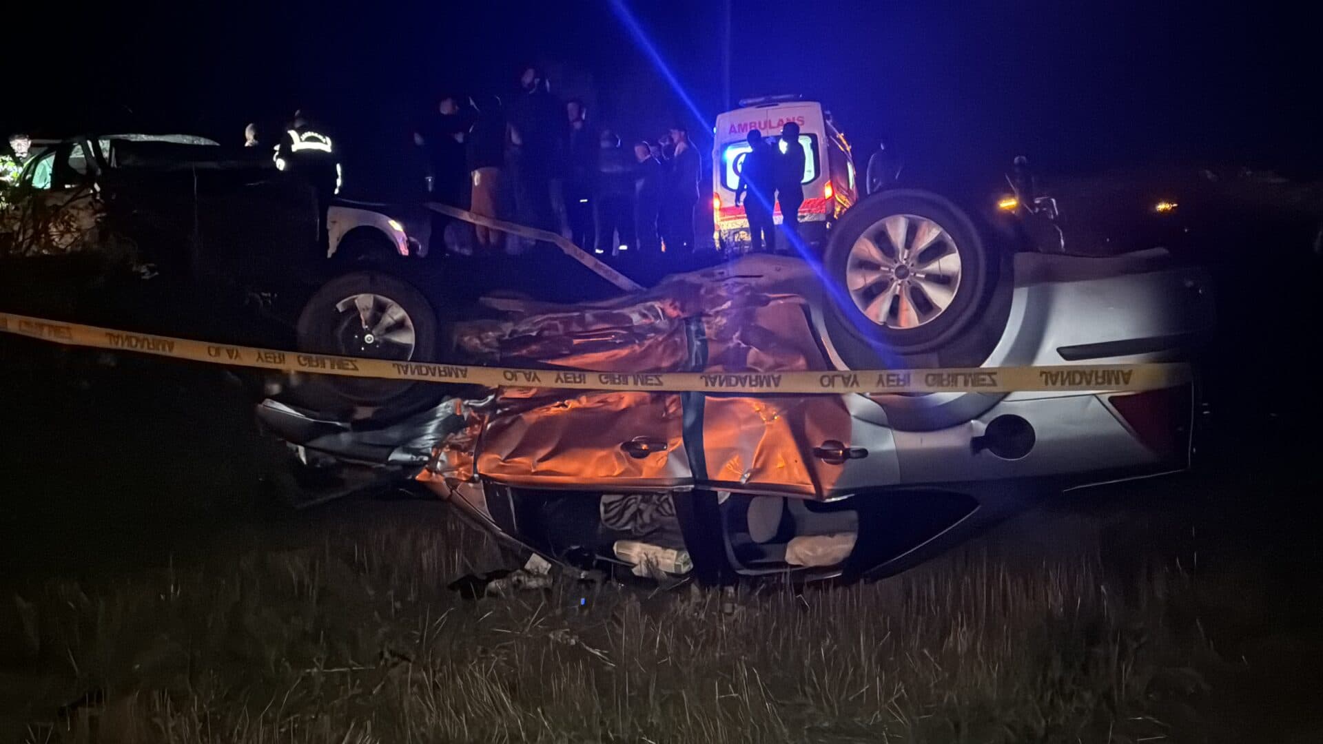 Bolu'da iki otomobilin çarpıştığı kazada 6 kişi yaralandı