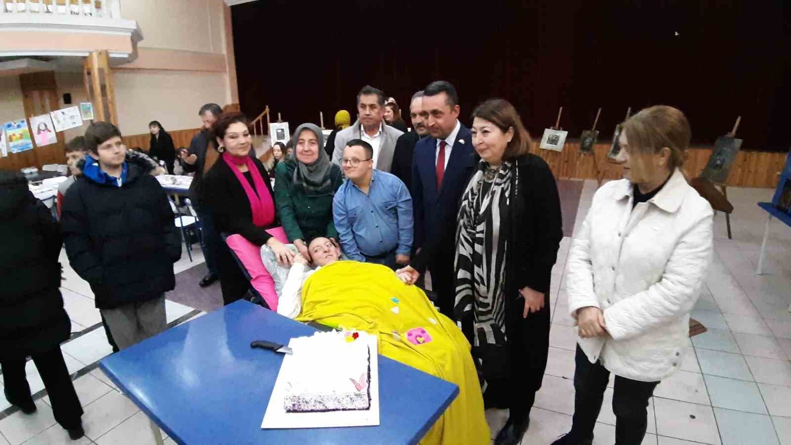 Özel öğrencilerin özel standı