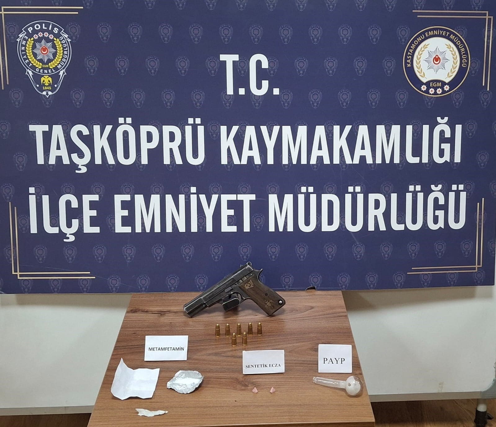 Kastamonu’da uyuşturucuyla yakalanan 4 kişi gözaltına alındı