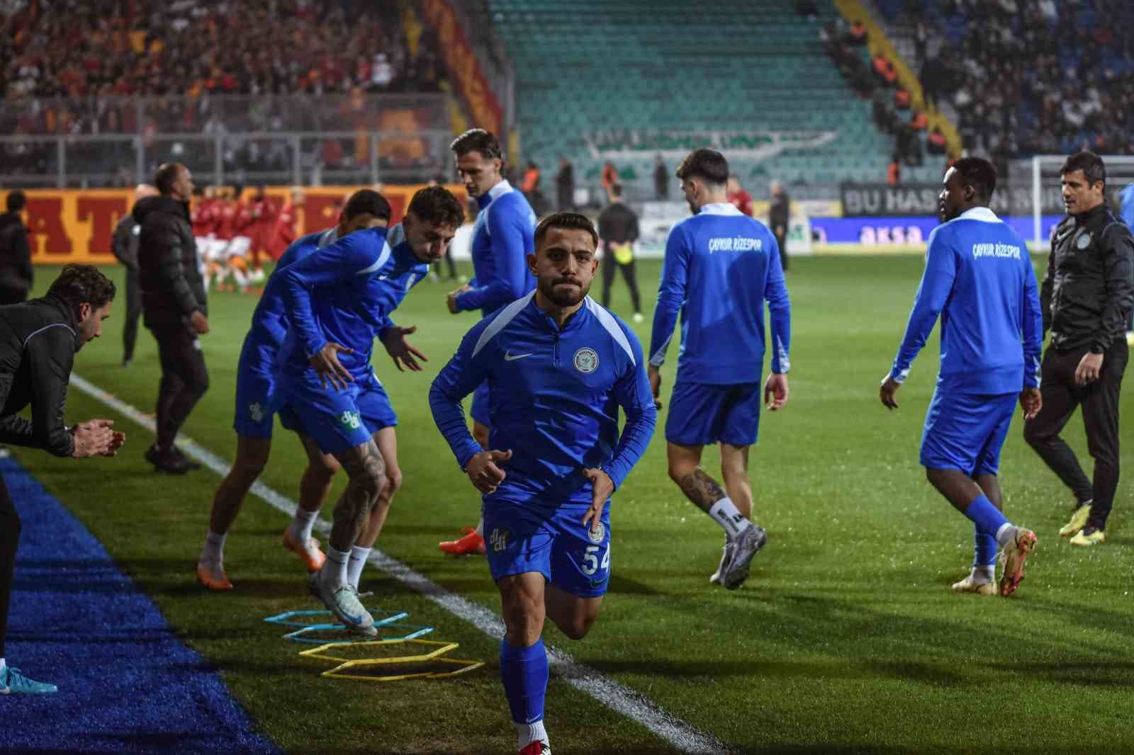 Trendyol Süper Lig: Çaykur Rizespor: 0 - Galatasaray: 0 (Maç devam ediyor)