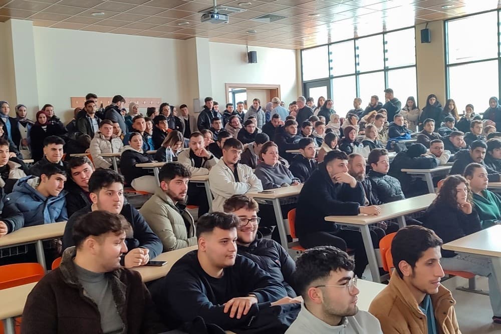 Kastamonu Üniversitesi’nde Teknofest bilgilendirme seminerleri tamamlandı