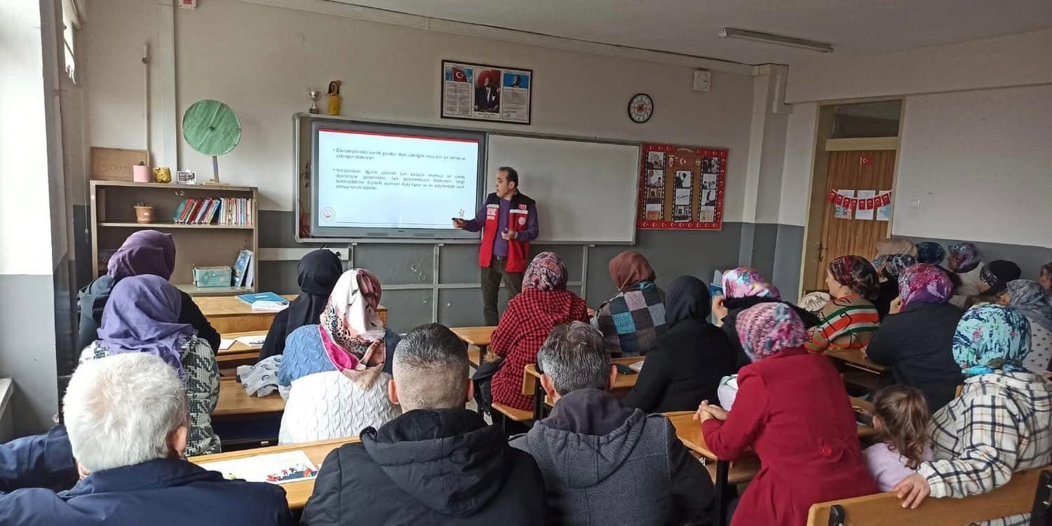 Çaycuma’da aile yılı kapsamında aile eğitim programı düzenlendi