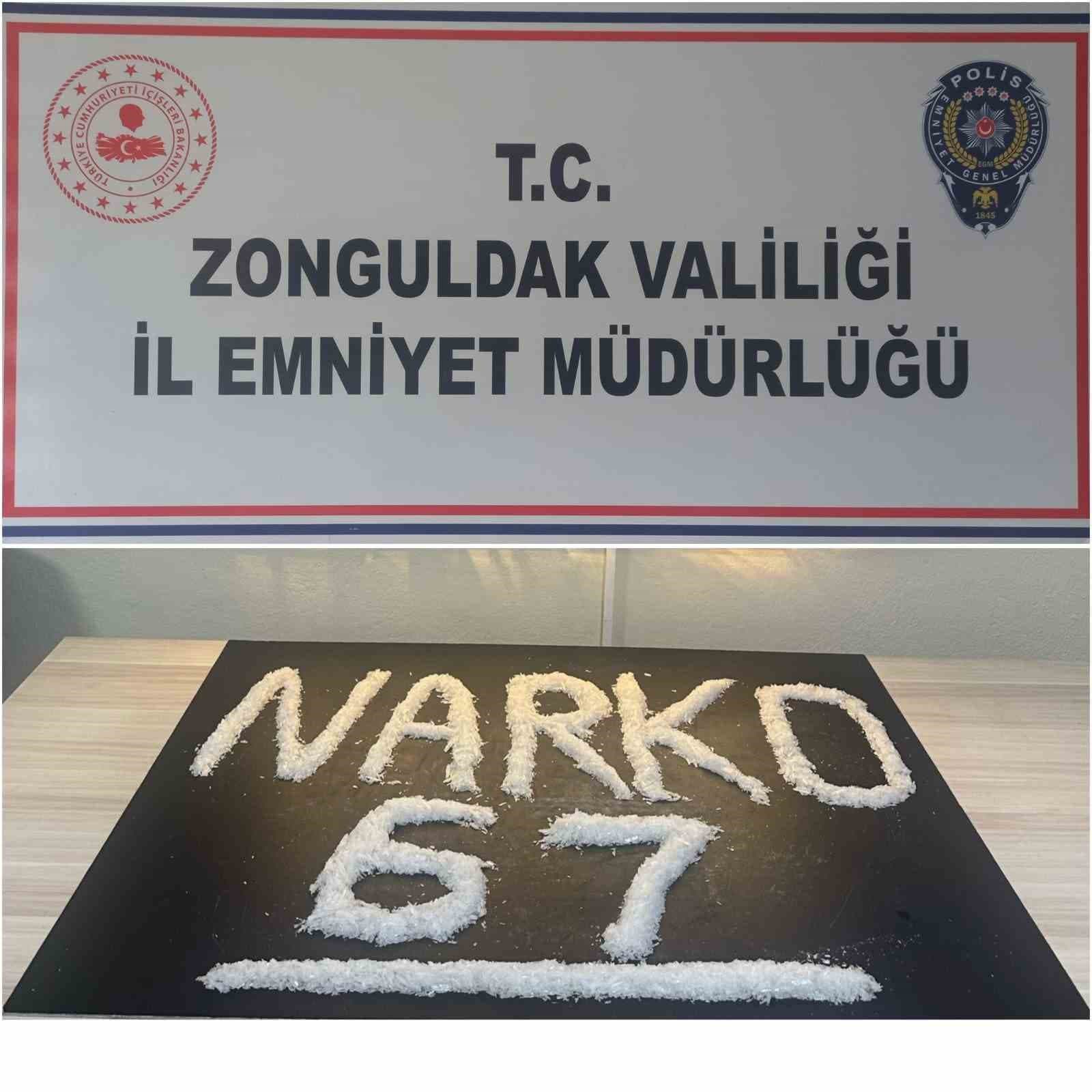 Polisin durdurduğu araçtan uyuşturucu çıktı; 2 şüpheli gözaltında