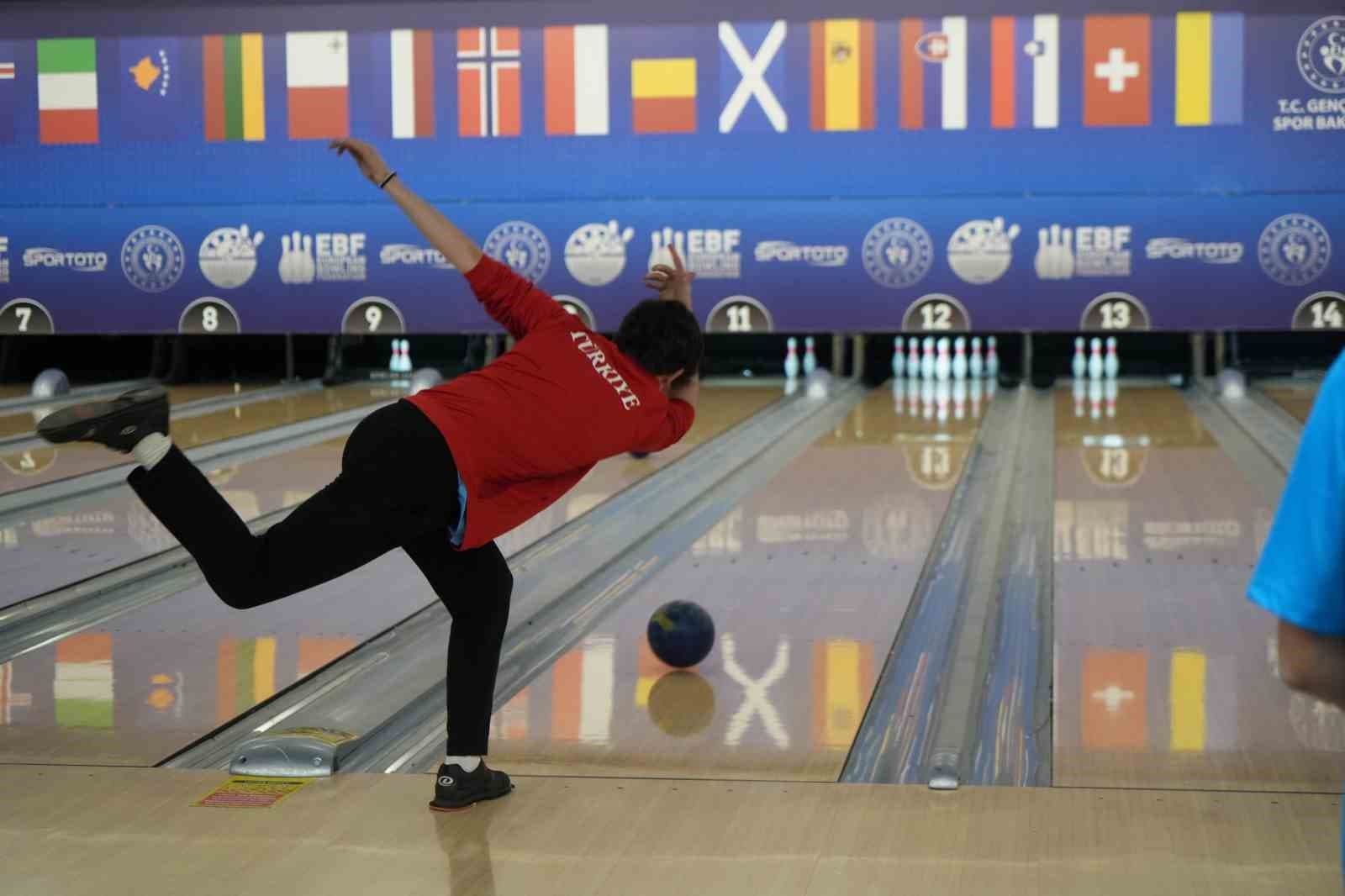 Samsun’da Avrupa Bowling Gençler Şampiyonası heyecanı: Milliler ilk peşinde