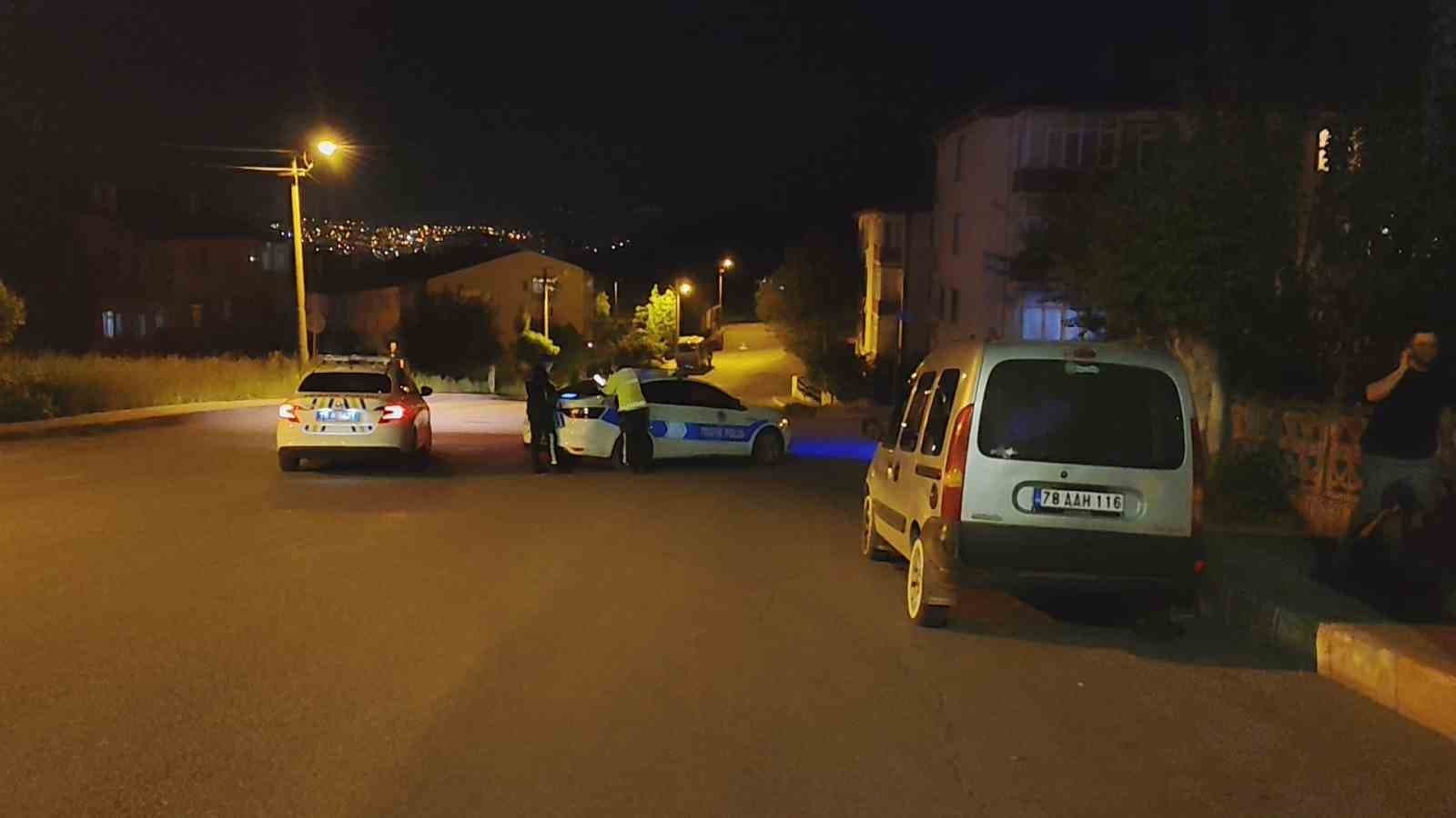 Karabük’te ehliyetsiz sürücü polisi peşine taktı... Kovalamaca anları kamerada