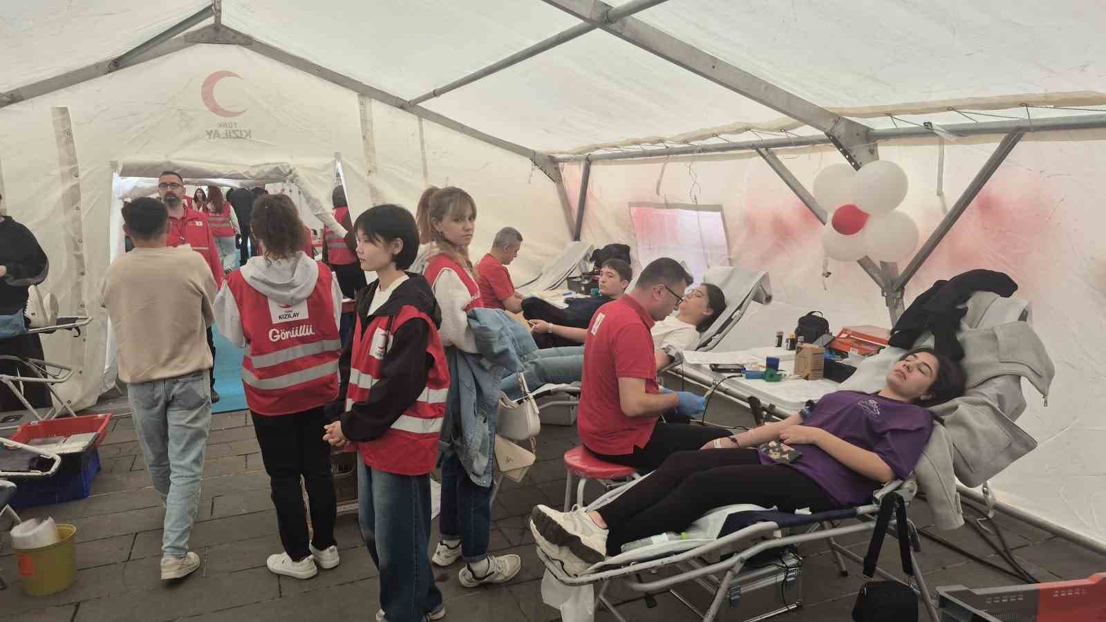 Bartın’da 8 saatte 174 kişi kan bağışında bulundu