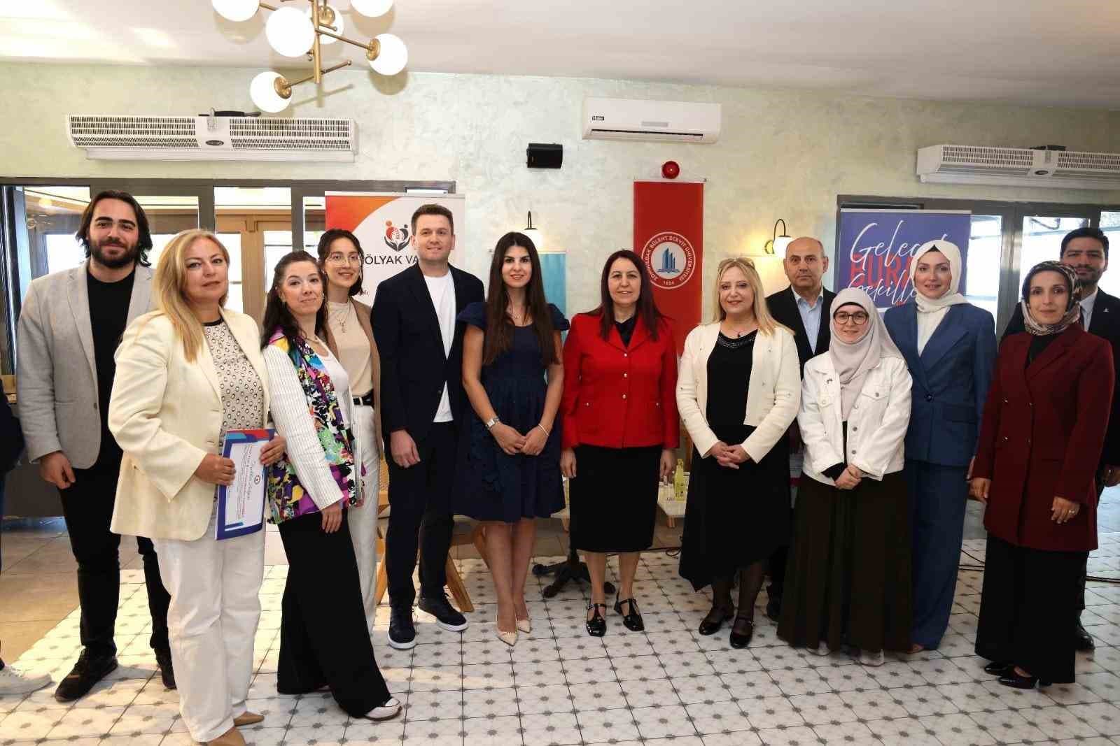 BEUN’da "5 Soru-5 Cevap Bilim Söyleşileri" Programı "Çölyakla Yaşam" alt başlığıyla gerçekleştirildi