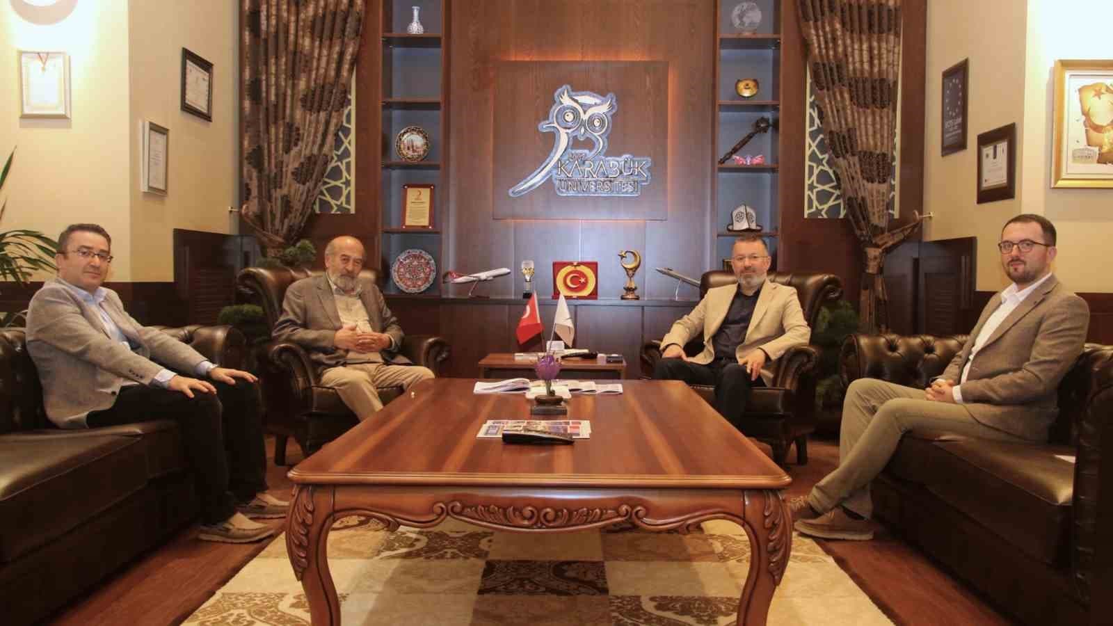 Siyaset bilimi uzmanı akademisyenlerden Rektör Kırışık’a ziyaret