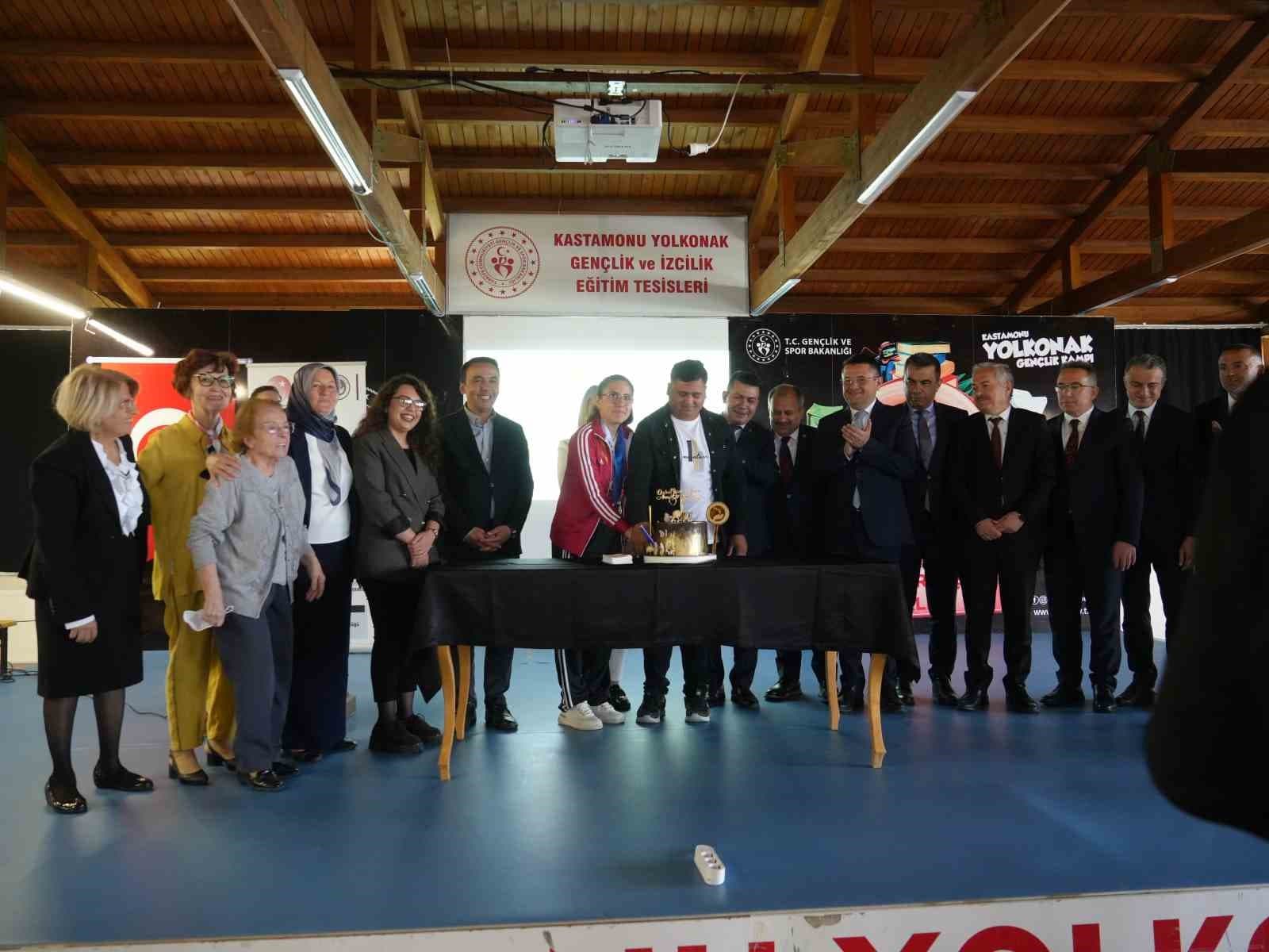 Bin 950 özel birey annesi ile yaşlı bireye yaşam konforunu arttıracak eğitim