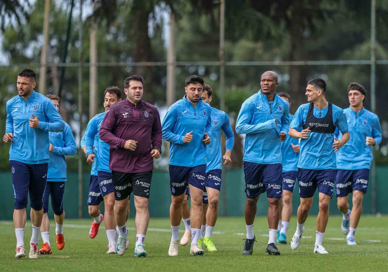 Trabzonspor’da geleceği şekillendirecek yaz mesaisi başladı