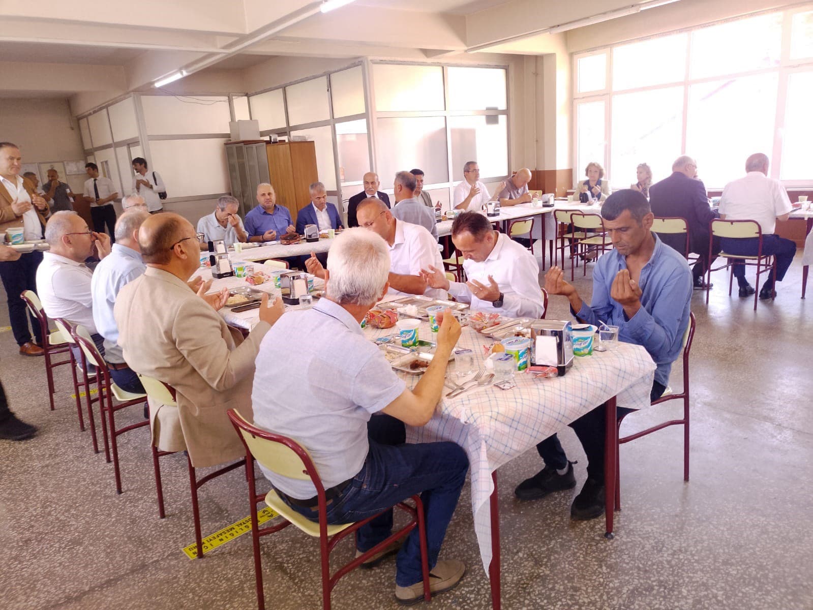 MMF’de kurban yemeği verildi