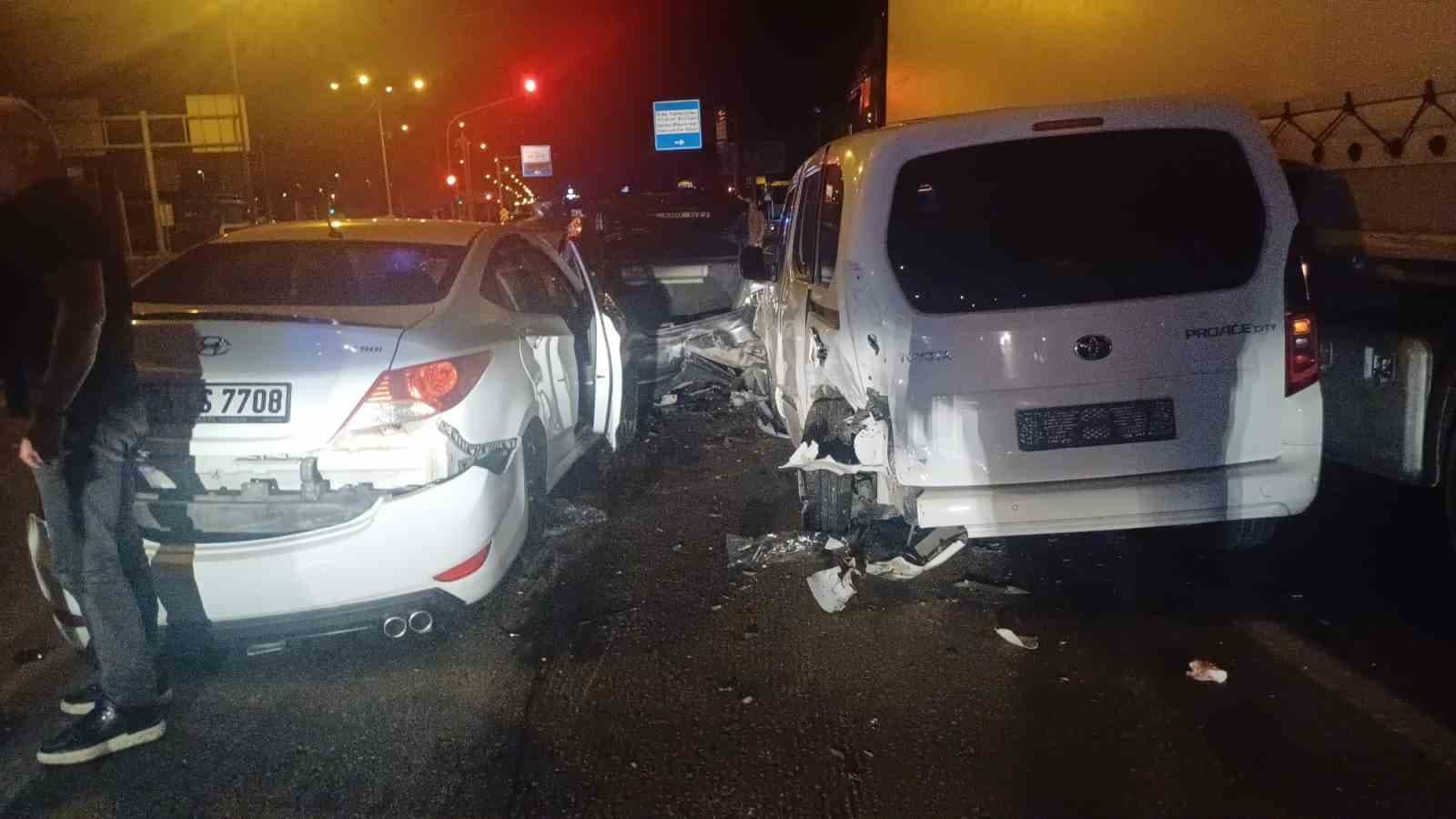 Çorum’da 5 araçlı zincirleme trafik kazası