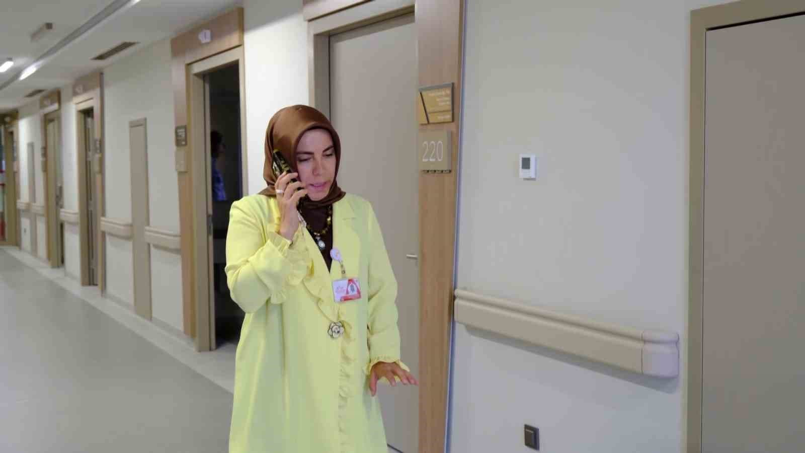 12 yaşındaki hayali gerçek oldu: "Alo Doktorum" ile dünyaya şifa dağıtıyor