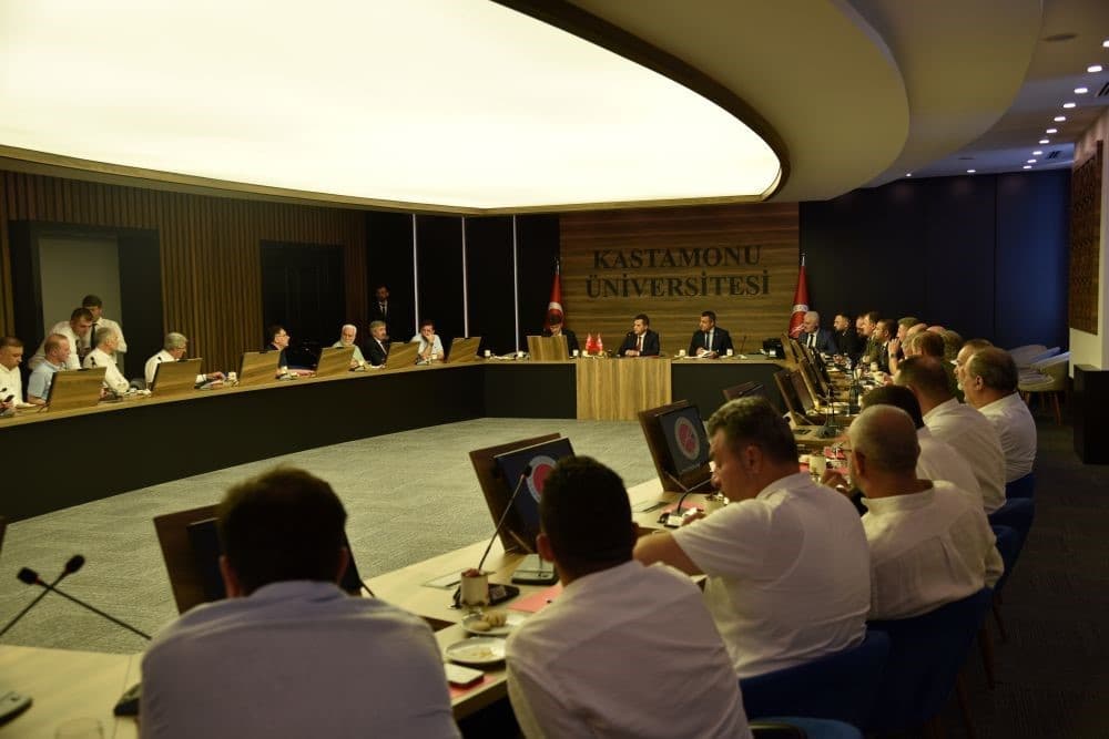 Kastamonu Üniversitesi’nde üniversite-iş dünyası istişare toplantısı gerçekleştirildi