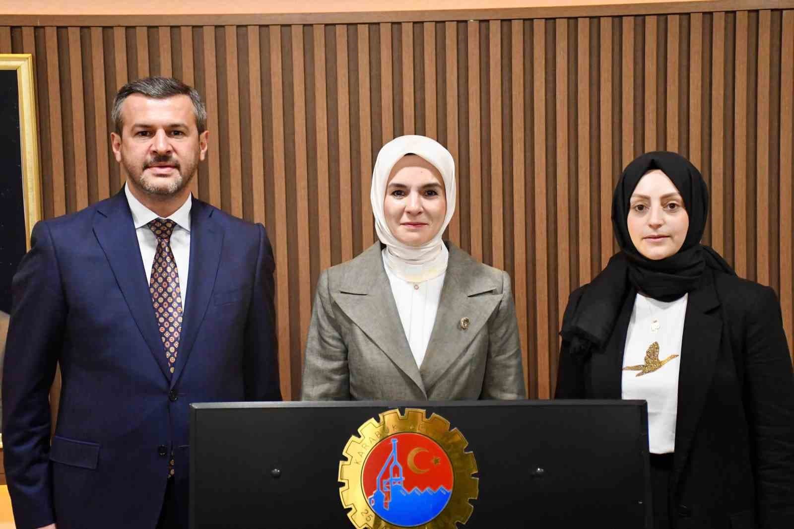 Aile ve Sosyal Hizmetler Bakanı Göktaş Karabük Belediyesini ziyaret etti