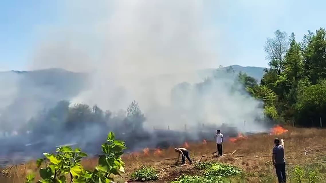 Bahçede çıkan yangın yerleşim yerlerine sıçramadan söndürüldü