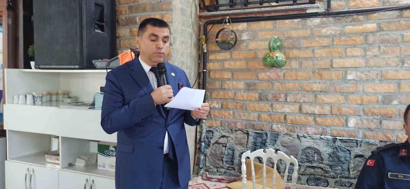 Devrek’te düzenlenen kahvaltıda muhtarlar bir araya geldi