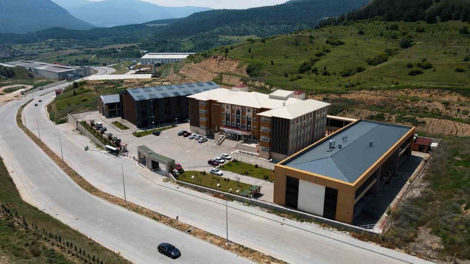 KBÜ’de eğiticilerin eğitimi tamamlandı