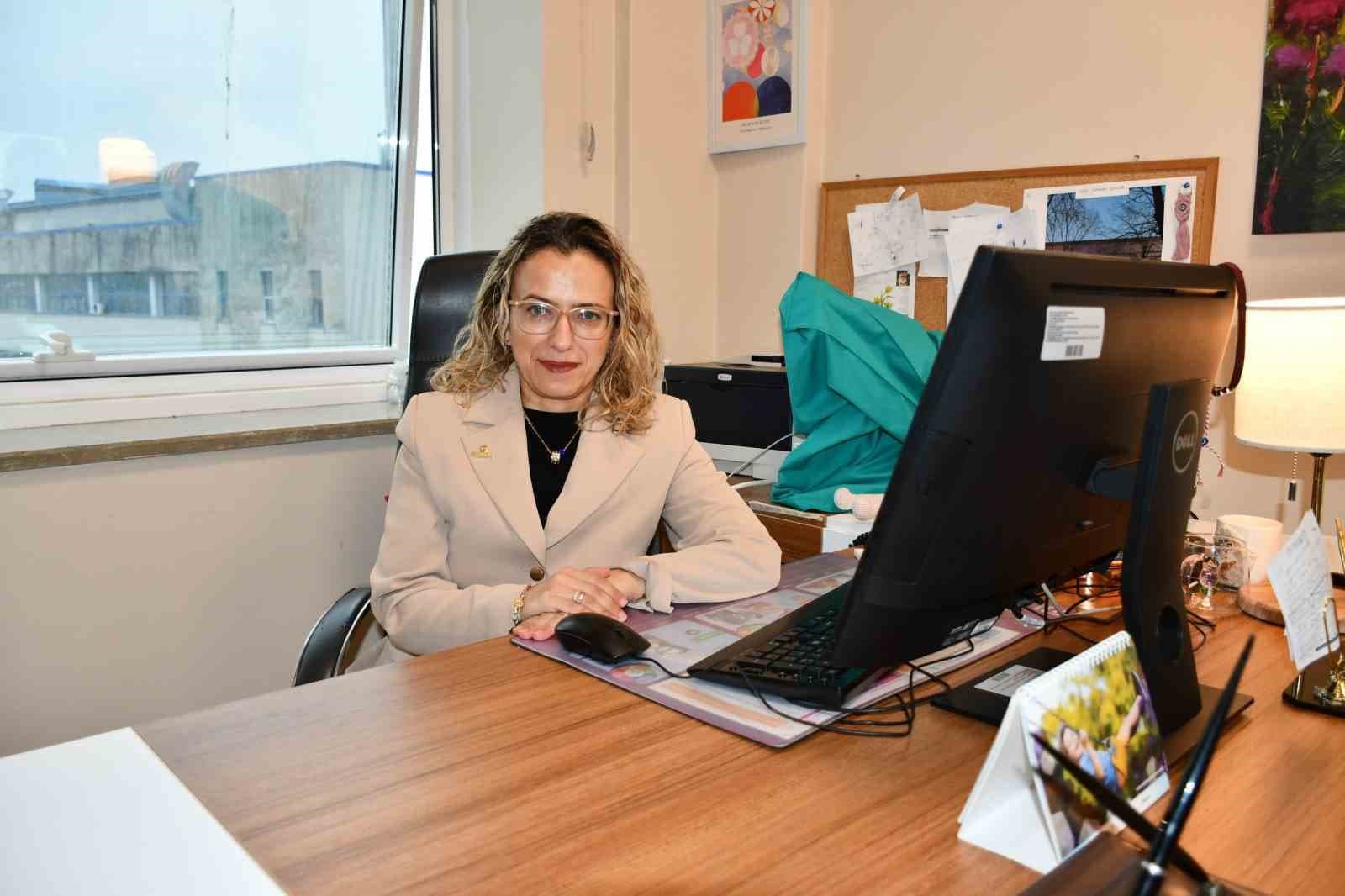 Doç. Dr. Çakmak "Her bir kan bağışı, bir çocuğa yeniden hayat verme gücüne sahiptir"