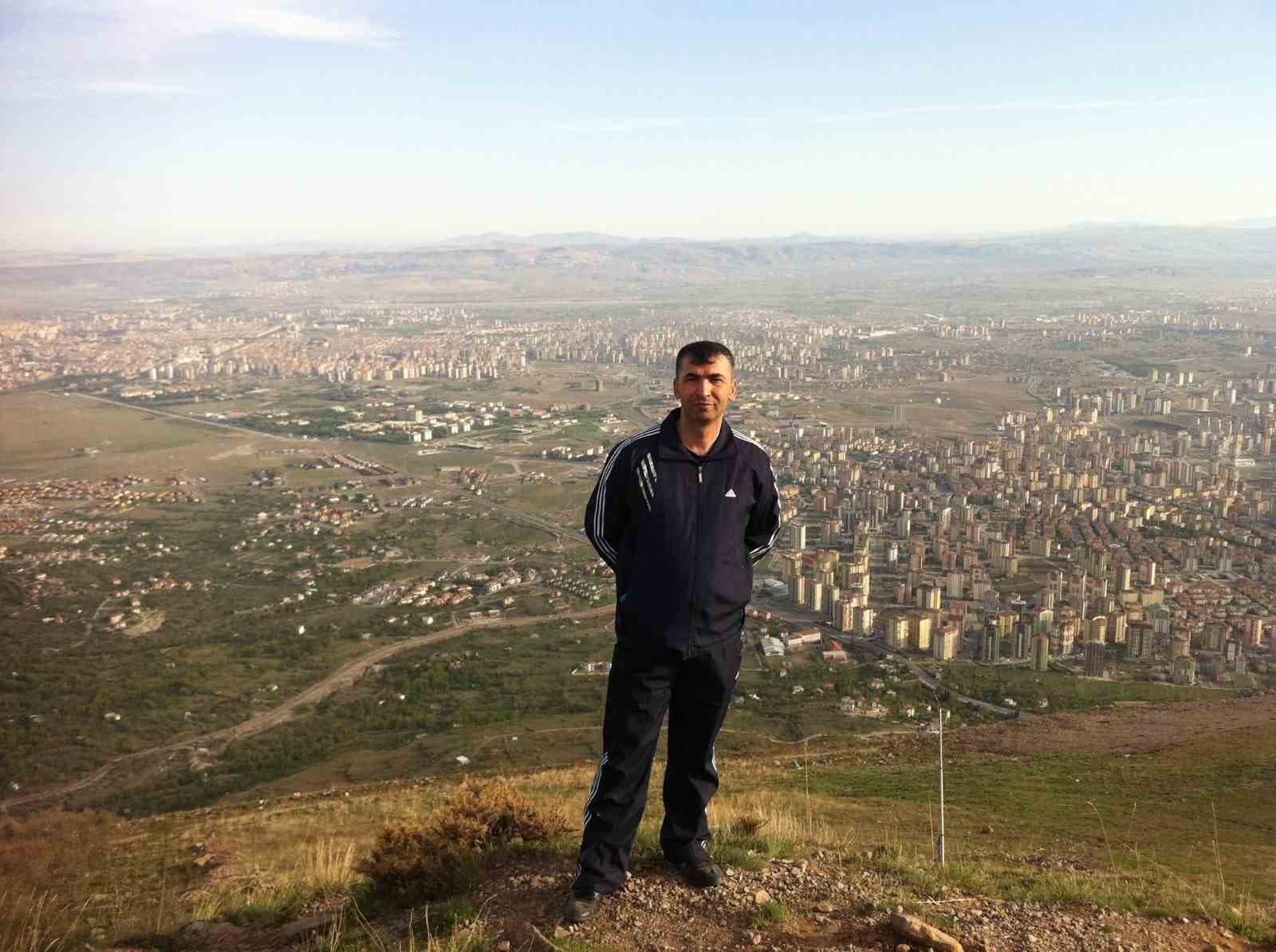 Gürcistan’da düşen askeri uçakta şehit olan Astsubay Özcan’ın ailesine acı haber ulaştı