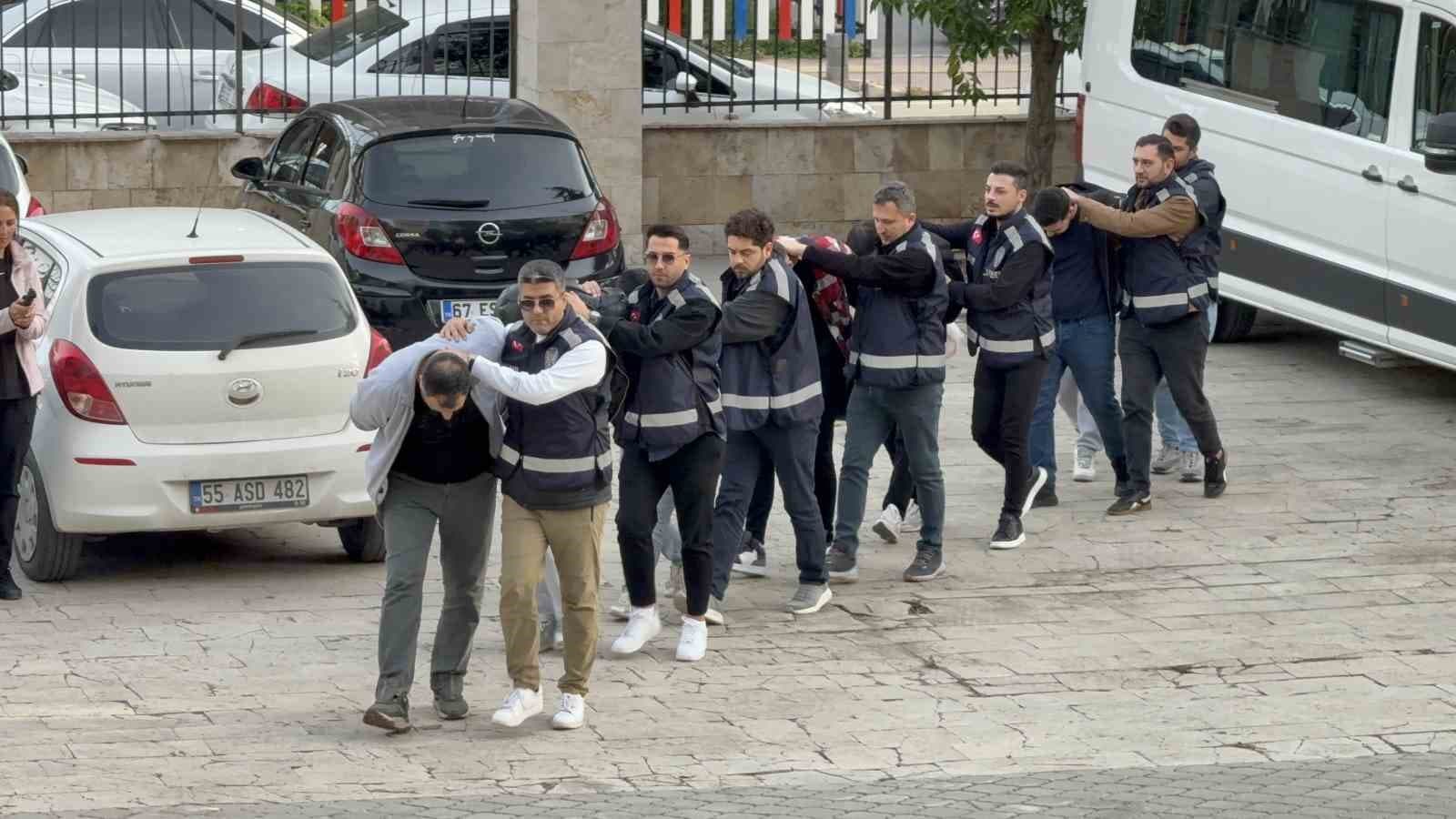 Samsun merkezli 5 ilde dolandırıcılık operasyonu: 12 gözaltı