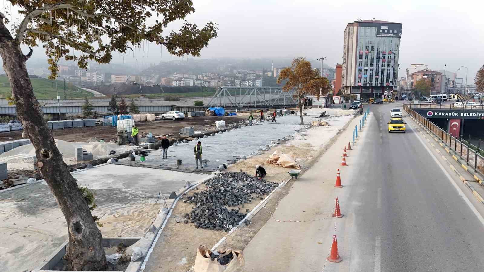 Karabük’te kapalı ve klimalı duraklar için çalışmalar sürüyor
