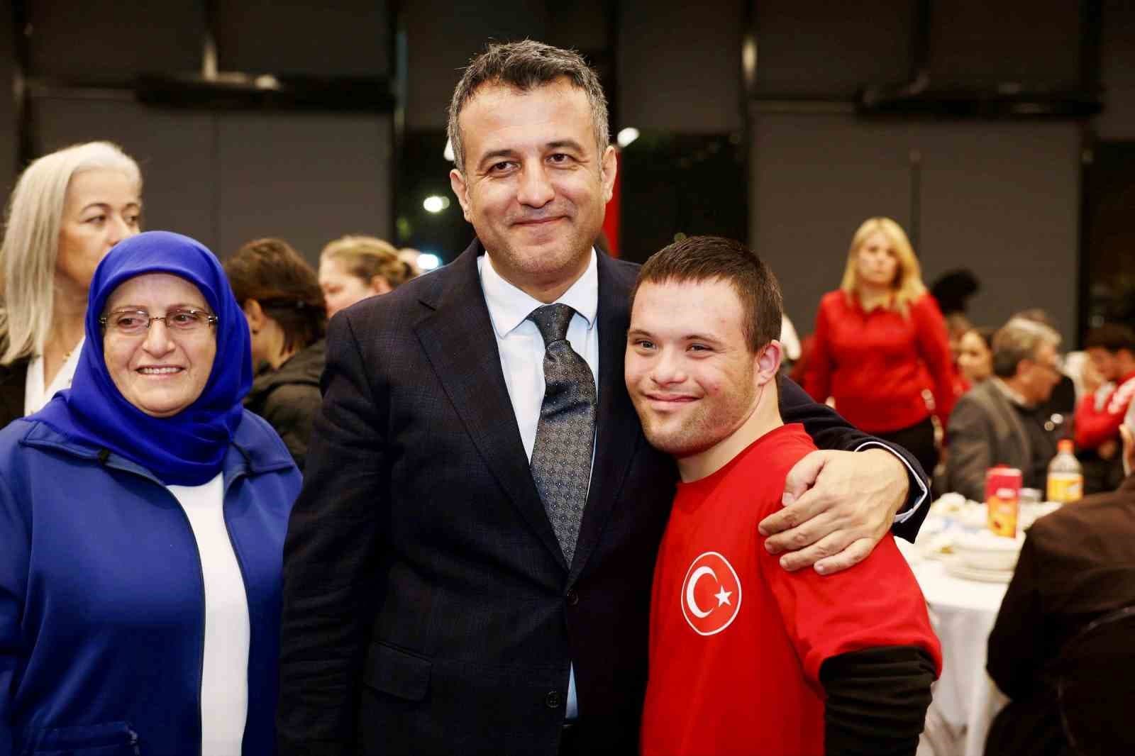 Samsun’da kimse, ’kimsesiz’ bırakılmadı: İhtiyaç sahiplerine 170 milyon TL’lik nakdi yardım