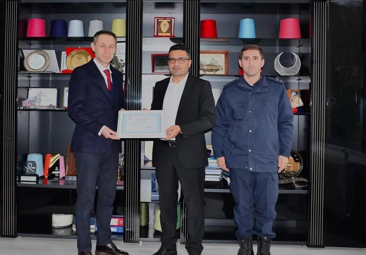 Aksoy’dan jandarmaya araç bağışı