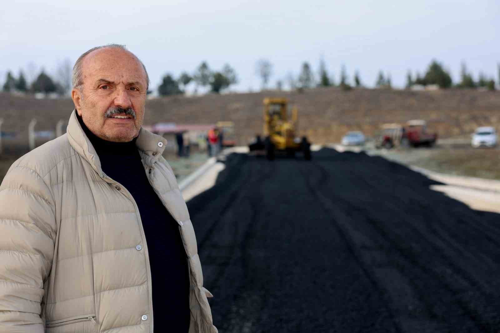 Taşköprü’de asfalt çalışmaları tam gaz