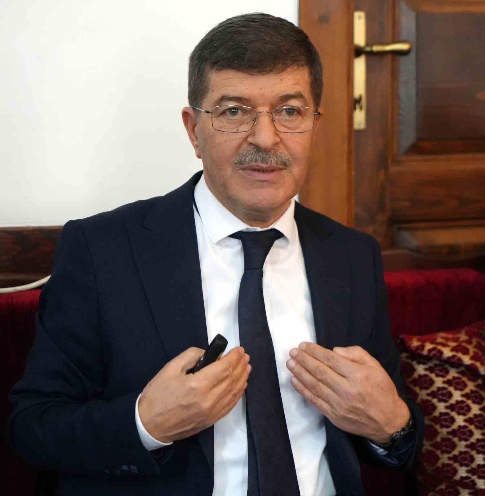 Prof. Dr. Köylü: "Taşıyıcı annelik, nesebi belirsiz bir gelecek doğurur"