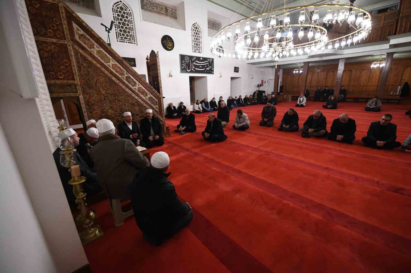 Ebediyete irtihal eden gazeteciler ve şehitler için mevlid-i şerif programı düzenlendi