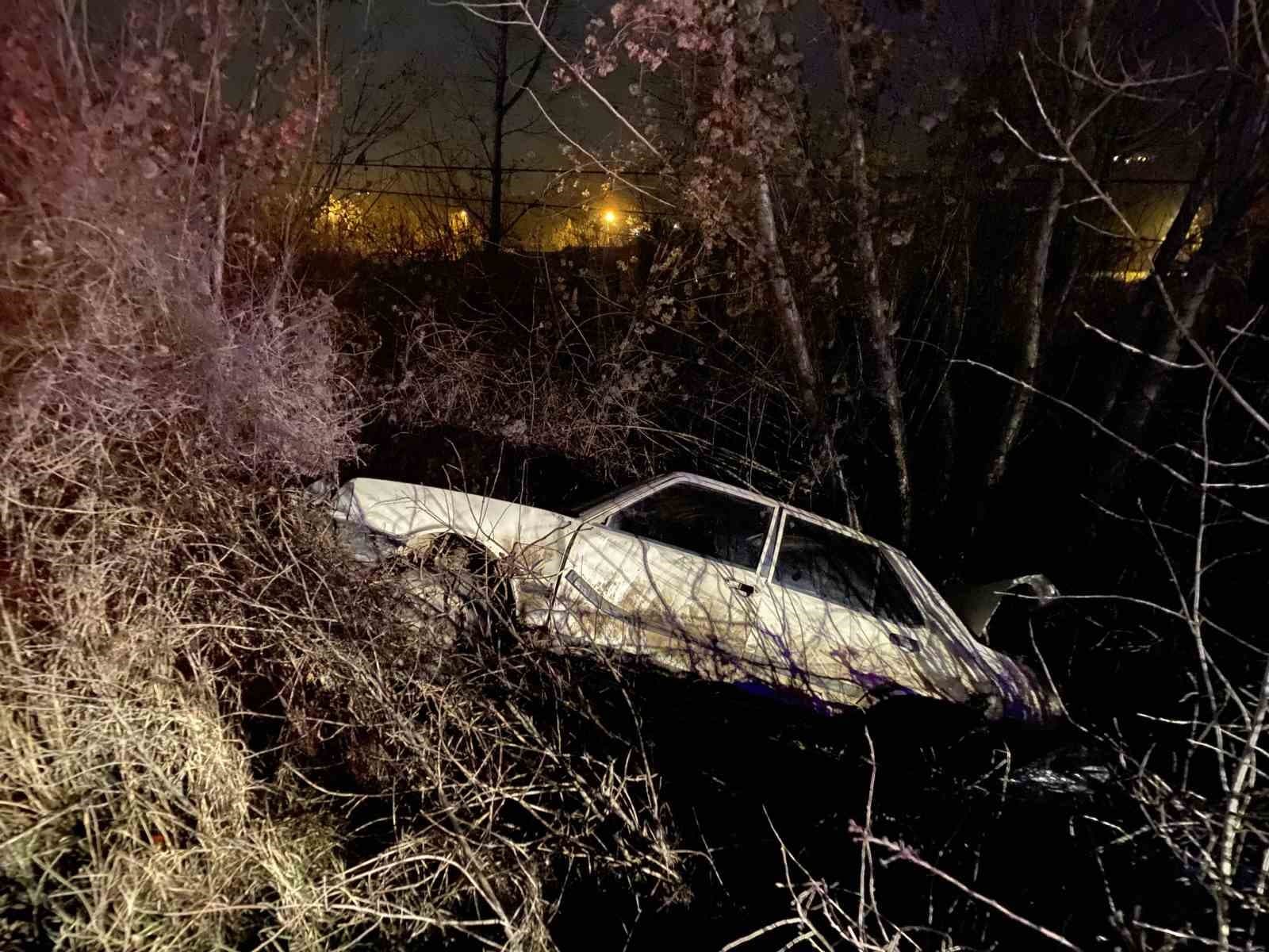 Kastamonu’da otomobil ağaca çarptı: 1 yaralı