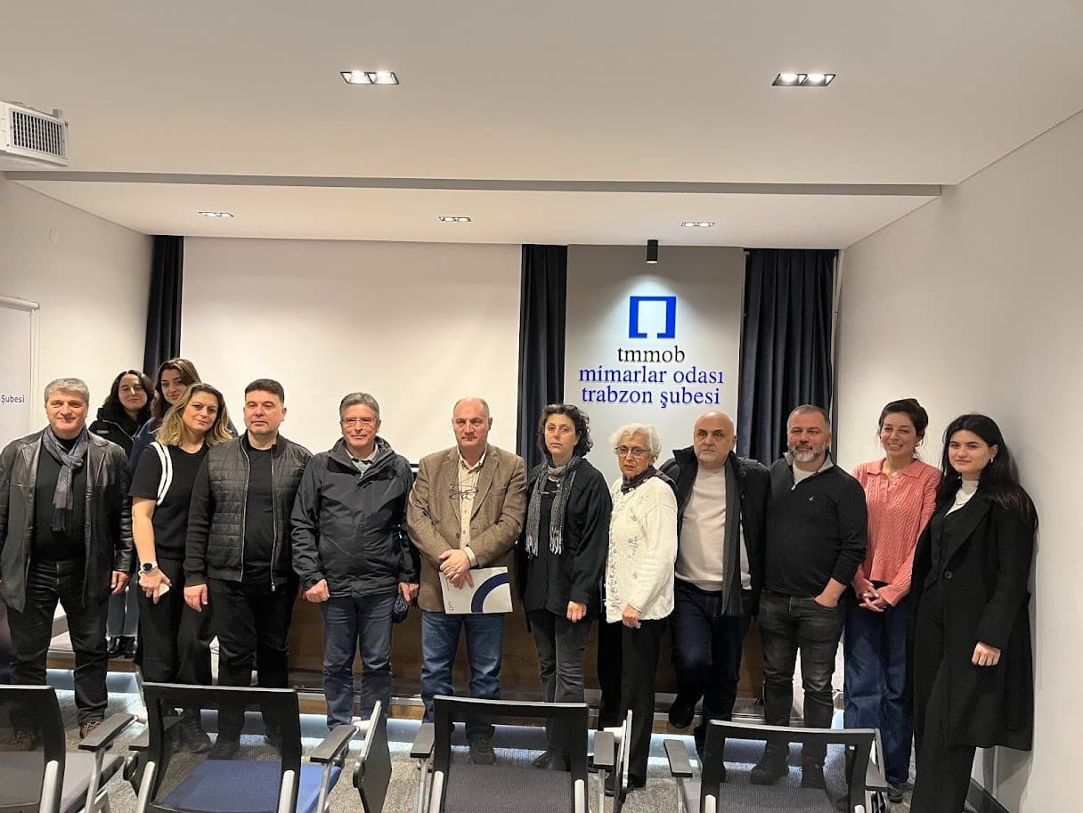 Prof. Dr. Mehmet Yavuz: "Kadınlar hali binası bir an önce bulunduğu yerden taşınmalı"
