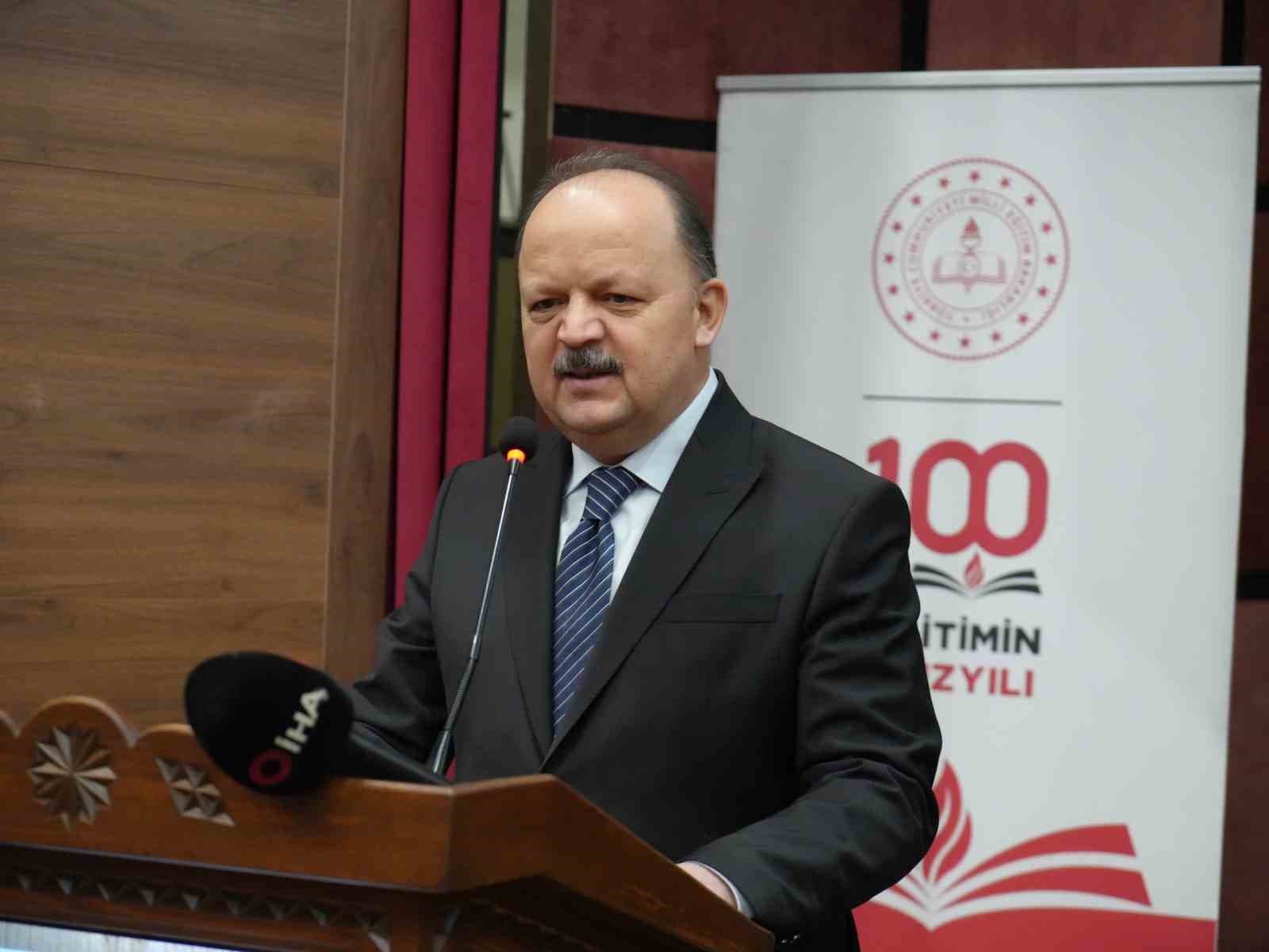 Vali Meftun Dallı: "Merakı olanlar birazcık fedakarlık yaparsa bu sanatlarımızı kaybetmemiş oluruz"