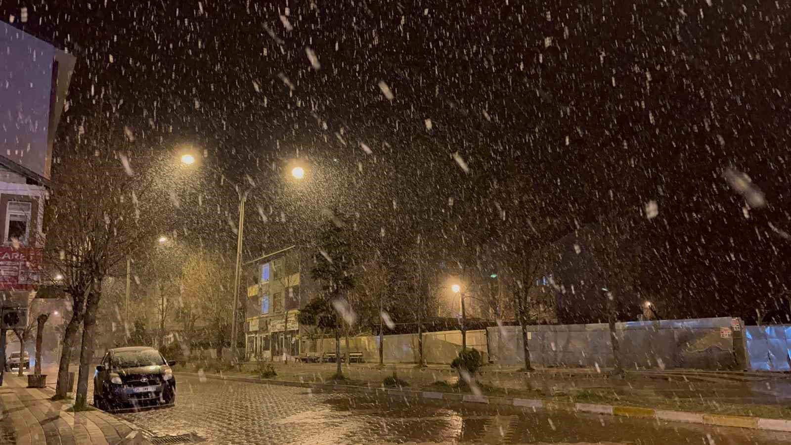 Kastamonu’da kar yağışı etkili oldu