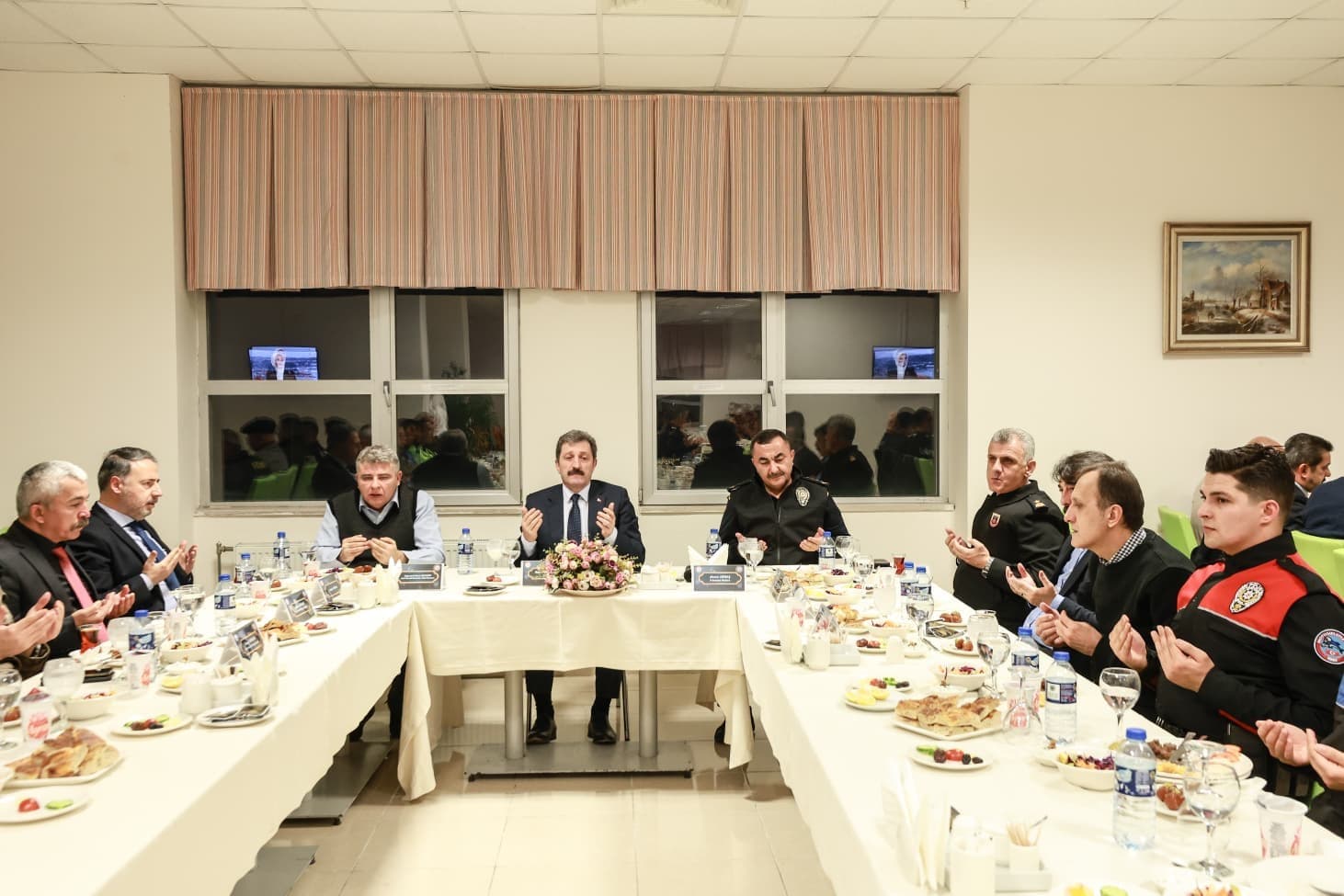 Emniyet teşkilatı iftarda buluştu: "Samsun’un huzuru için 7/24 görev başındayız"
